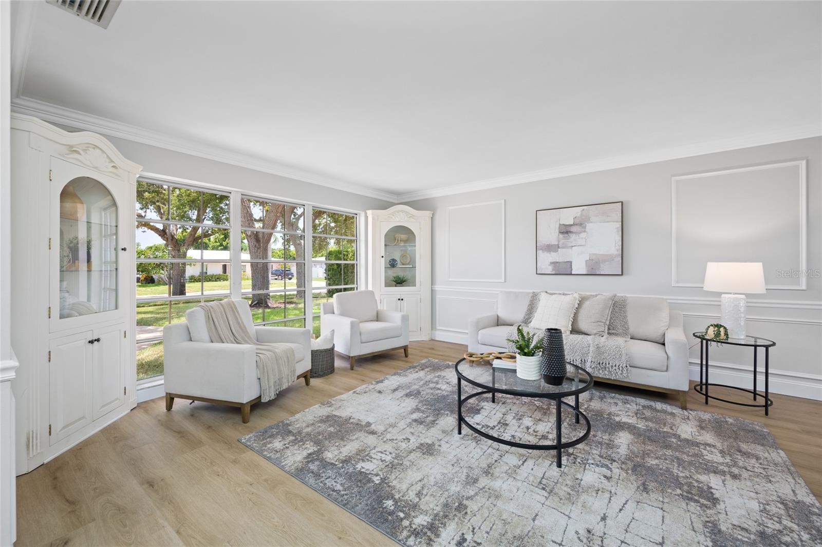 IMPERIAL POINT - Residential