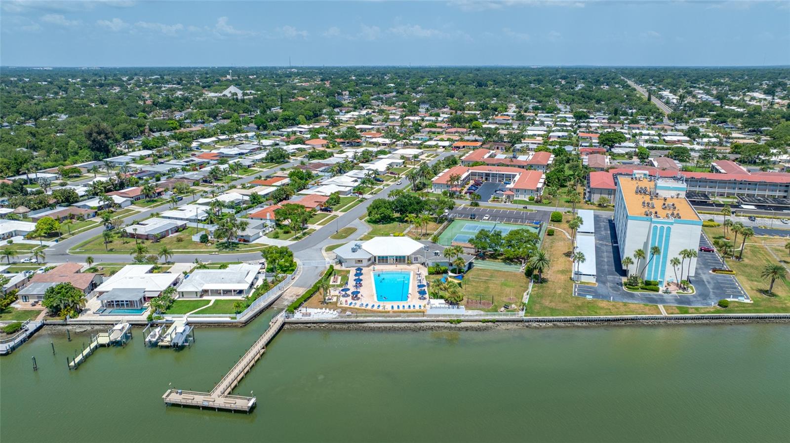 IMPERIAL POINT - Residential