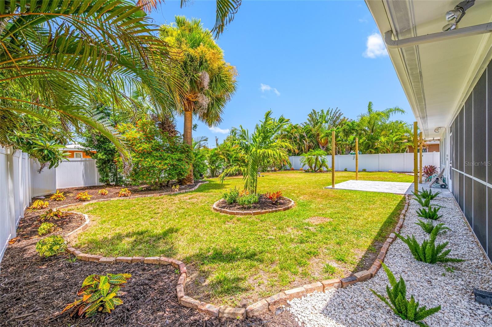 IMPERIAL POINT - Residential