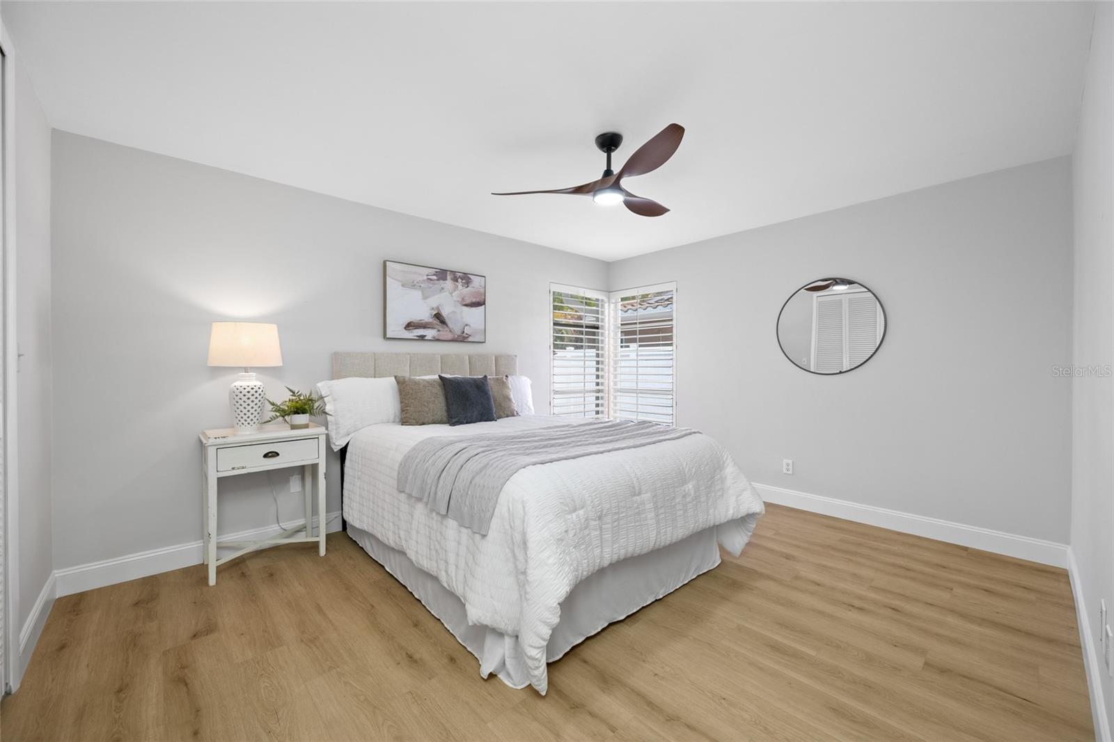 IMPERIAL POINT - Residential