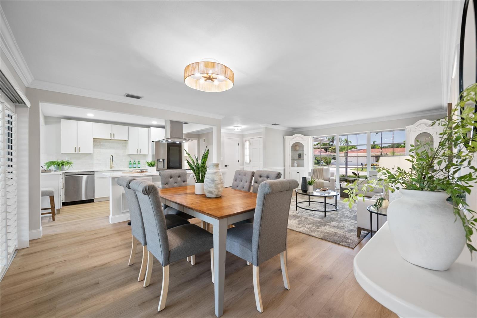 IMPERIAL POINT - Residential