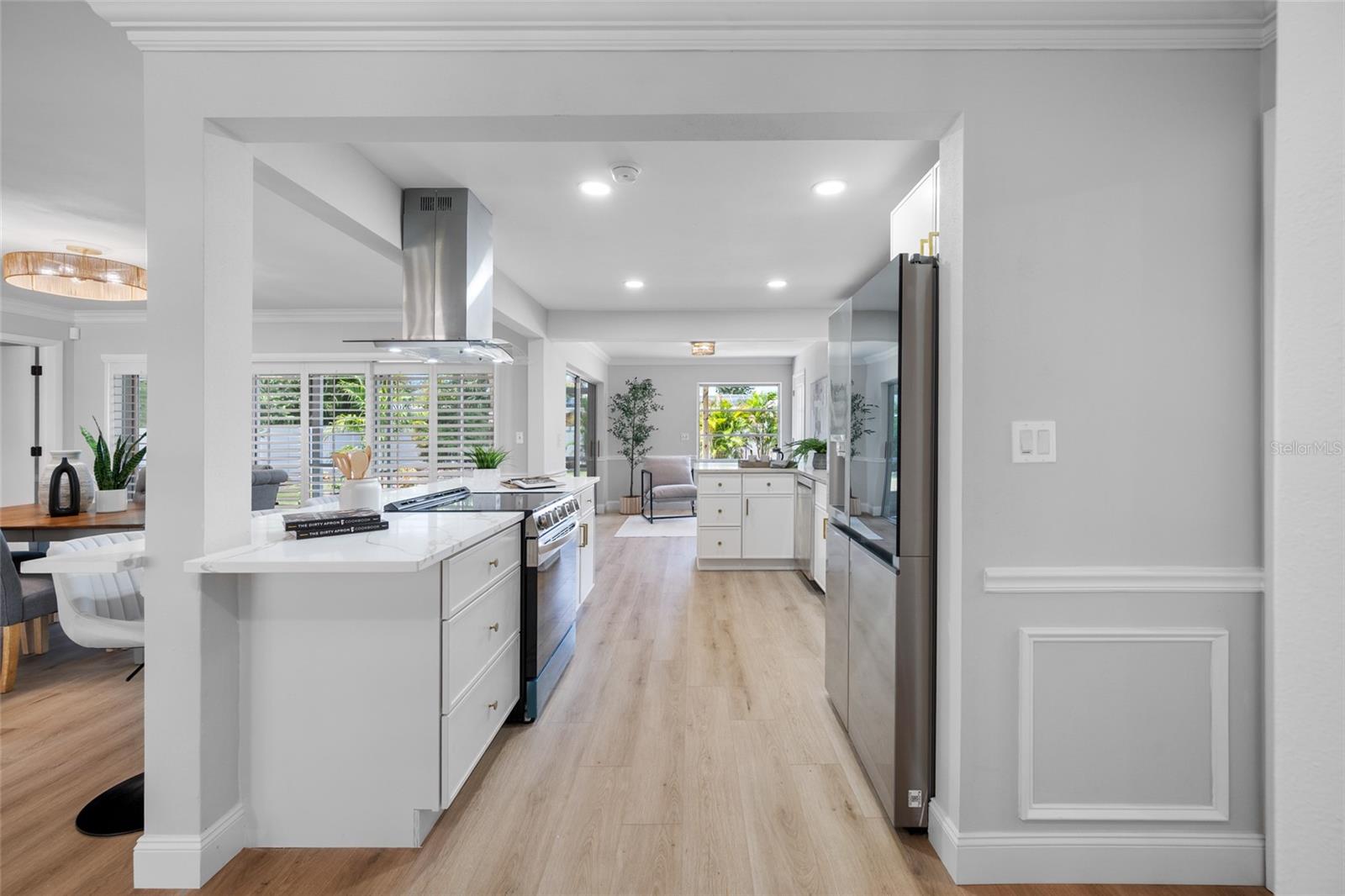 IMPERIAL POINT - Residential