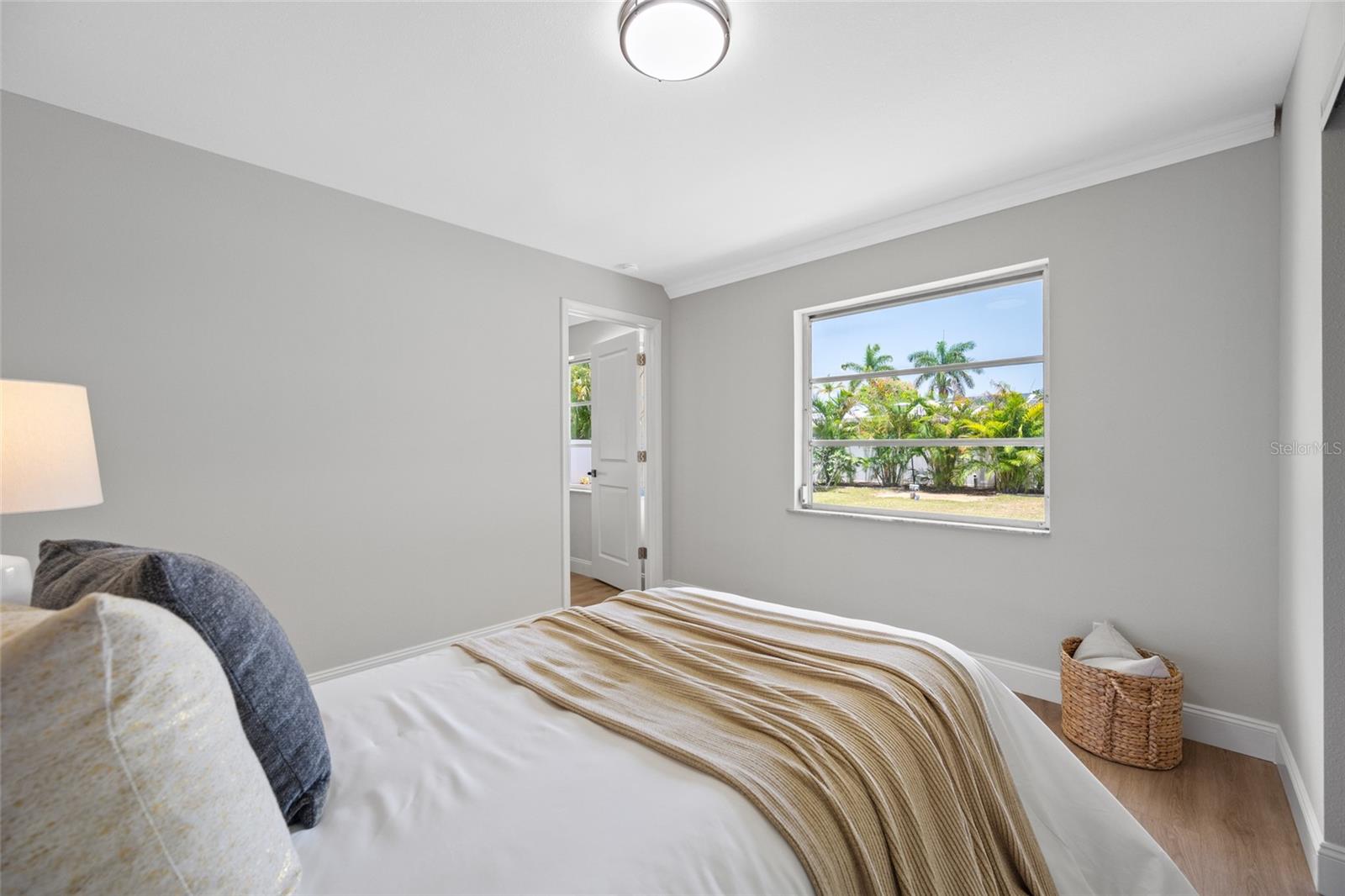 IMPERIAL POINT - Residential