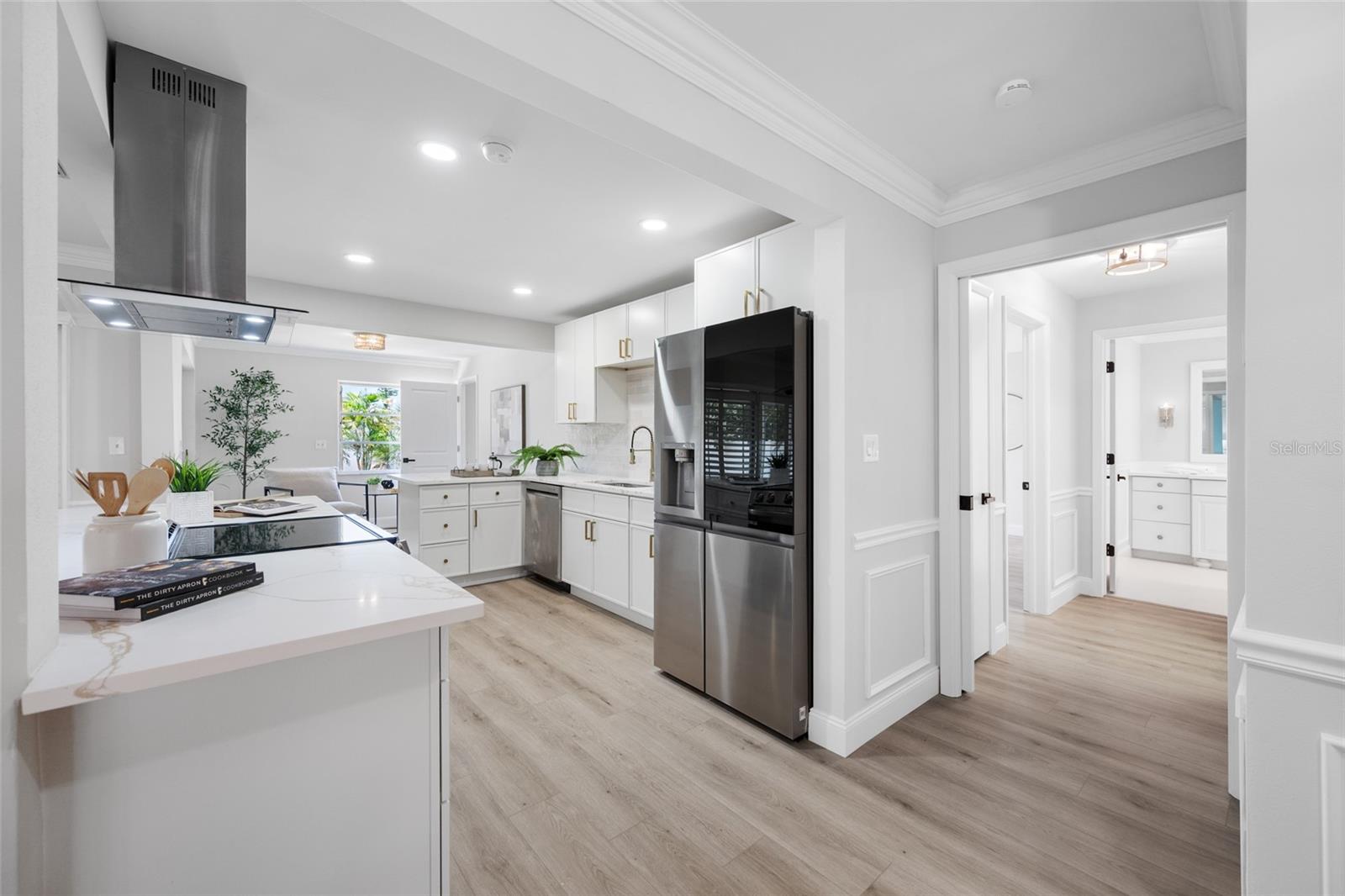 IMPERIAL POINT - Residential