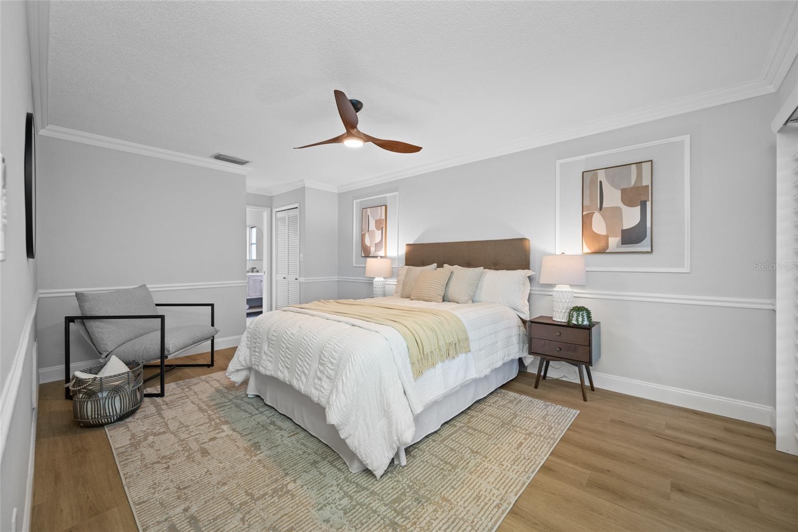 IMPERIAL POINT - Residential