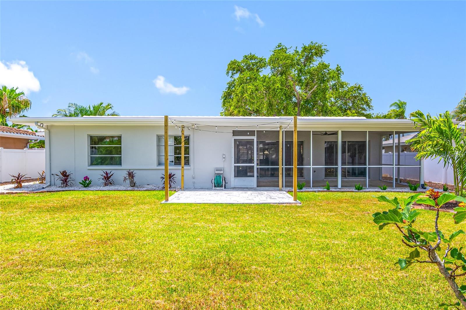 IMPERIAL POINT - Residential