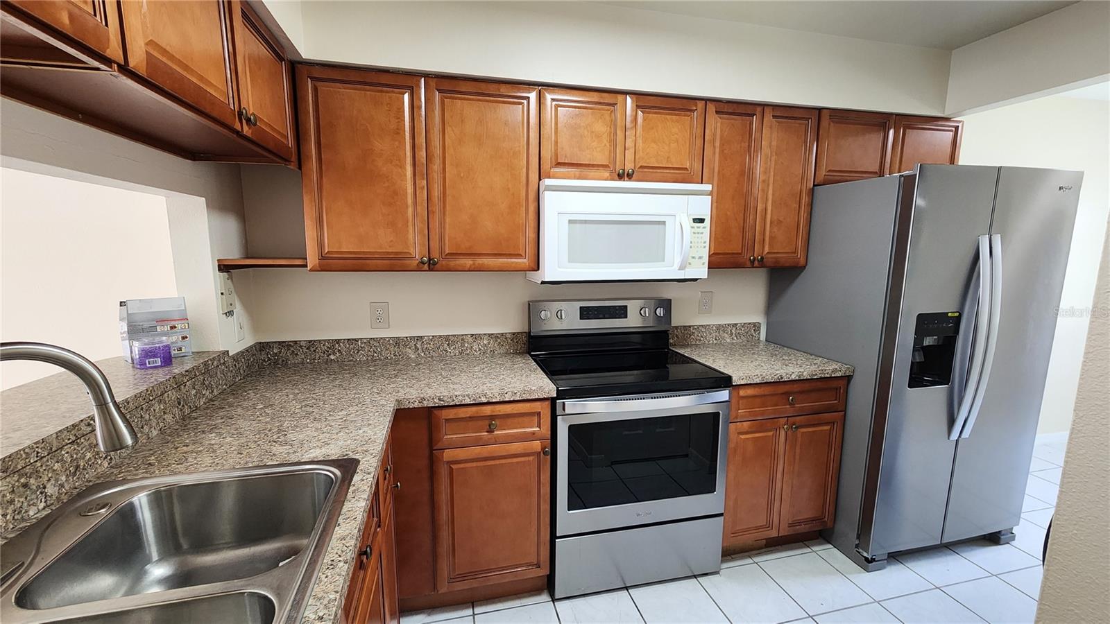 CARIBBEAN VILLAS CONDO PH A-F - Residential Lease