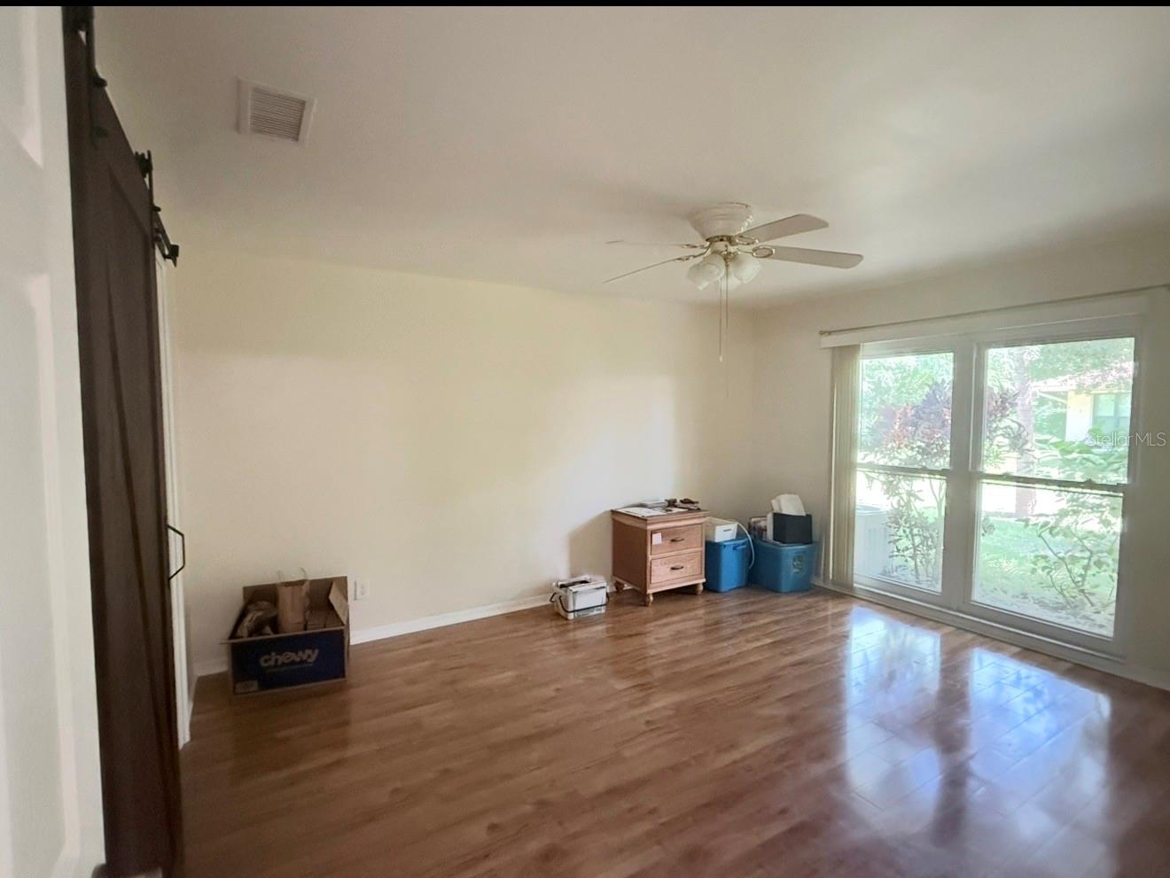 THE KNOLLS OF KINGS POINT III - Residential