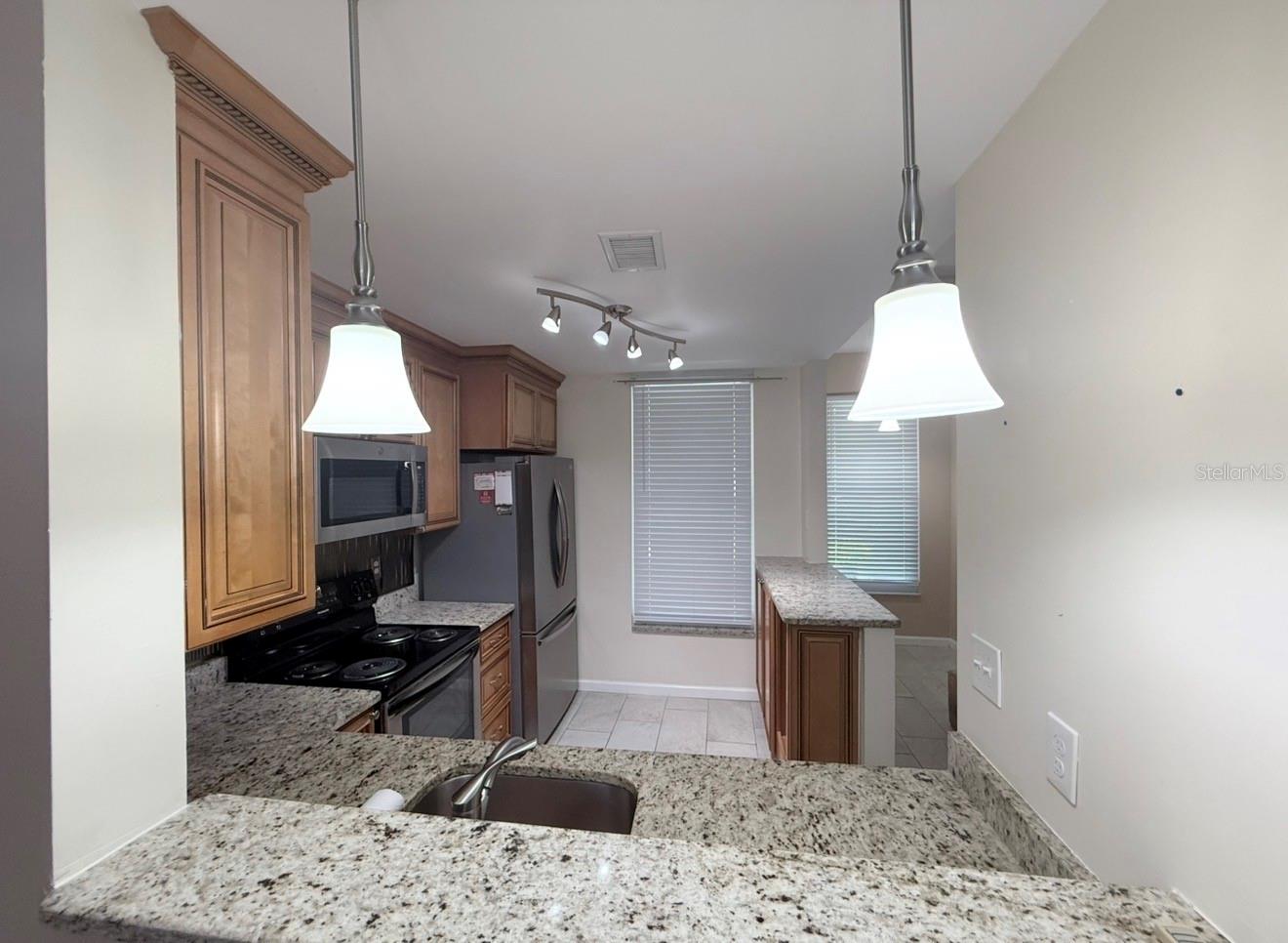 THE KNOLLS OF KINGS POINT III - Residential