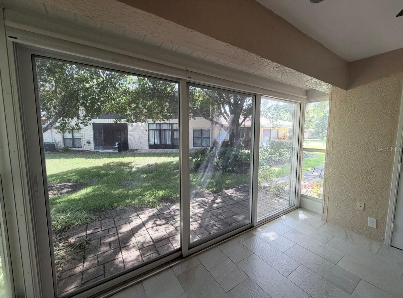 THE KNOLLS OF KINGS POINT III - Residential