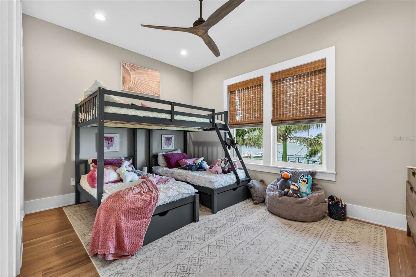 HARBOR BLUFFS SEC 4 - Residential