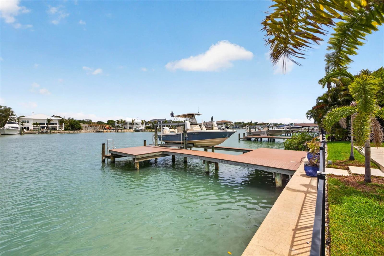 HARBOR BLUFFS SEC 4 - Residential
