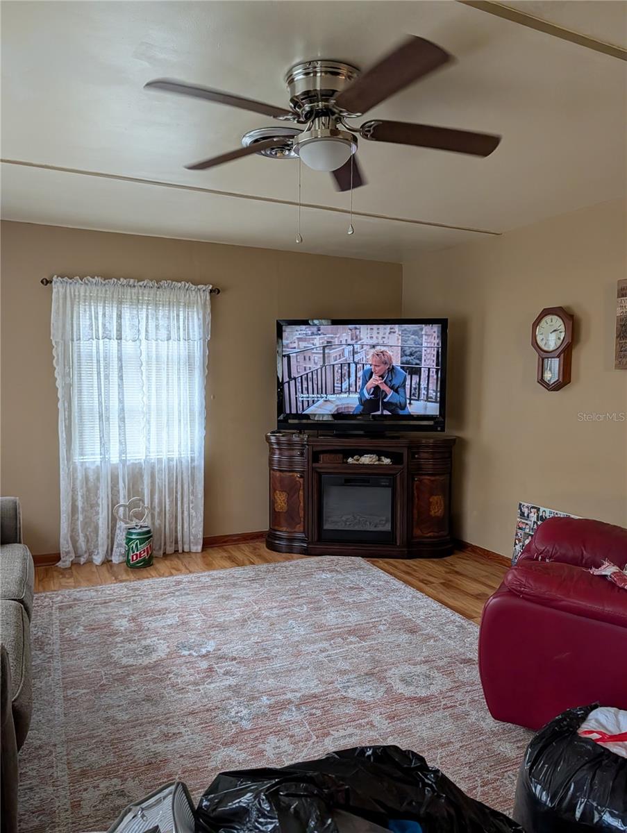 BELLEVIEW - Residential