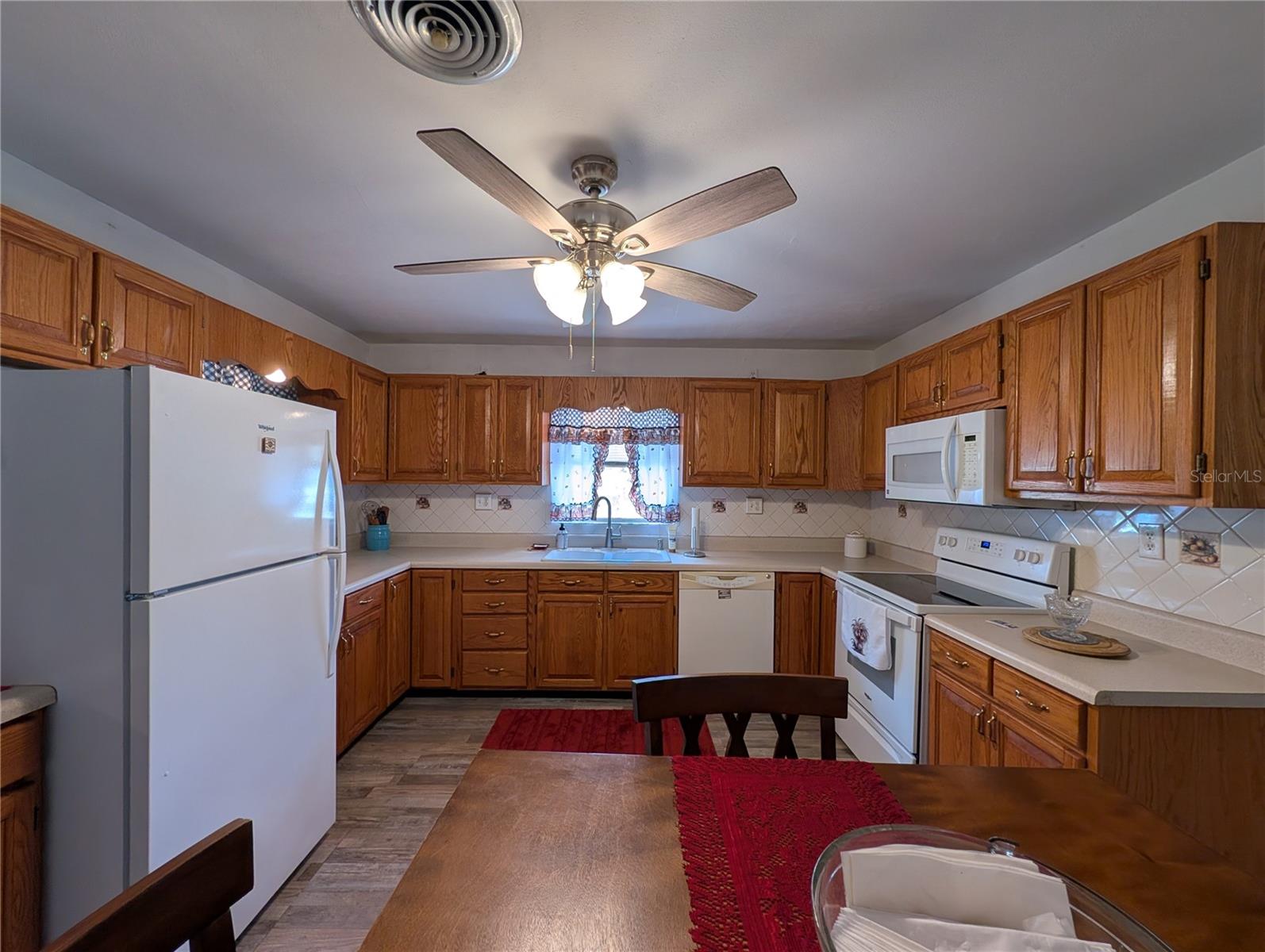 BELLEVIEW - Residential