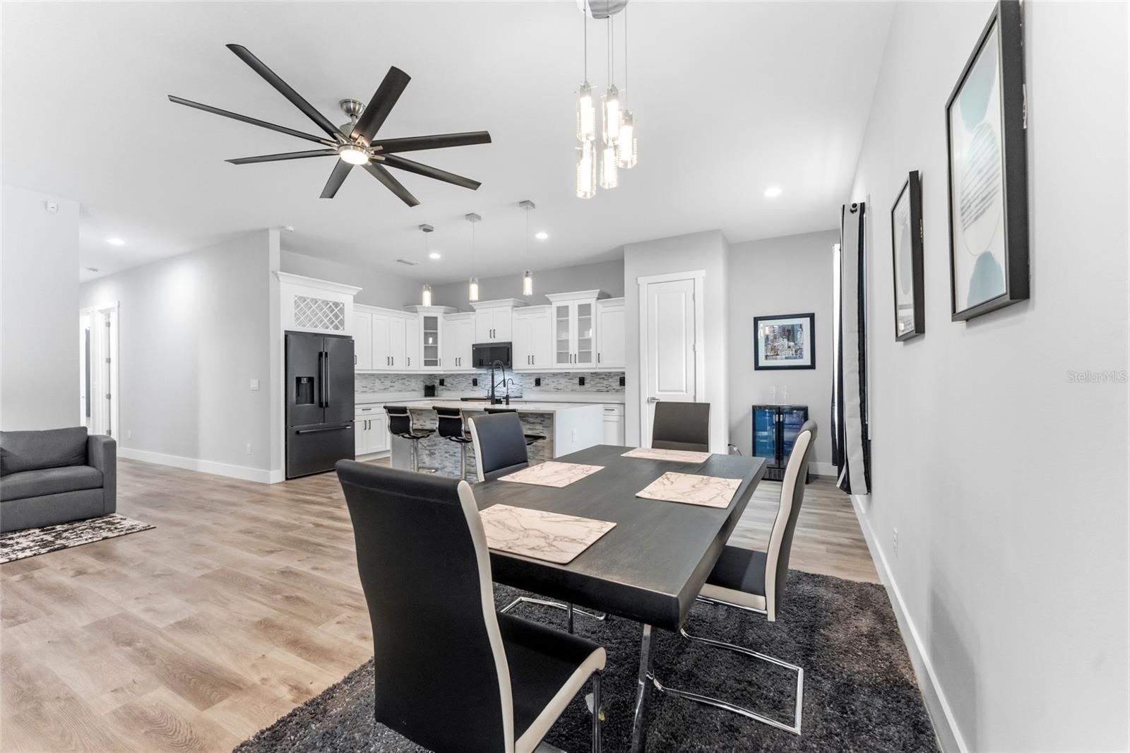 WILSKY ESTATES - Residential