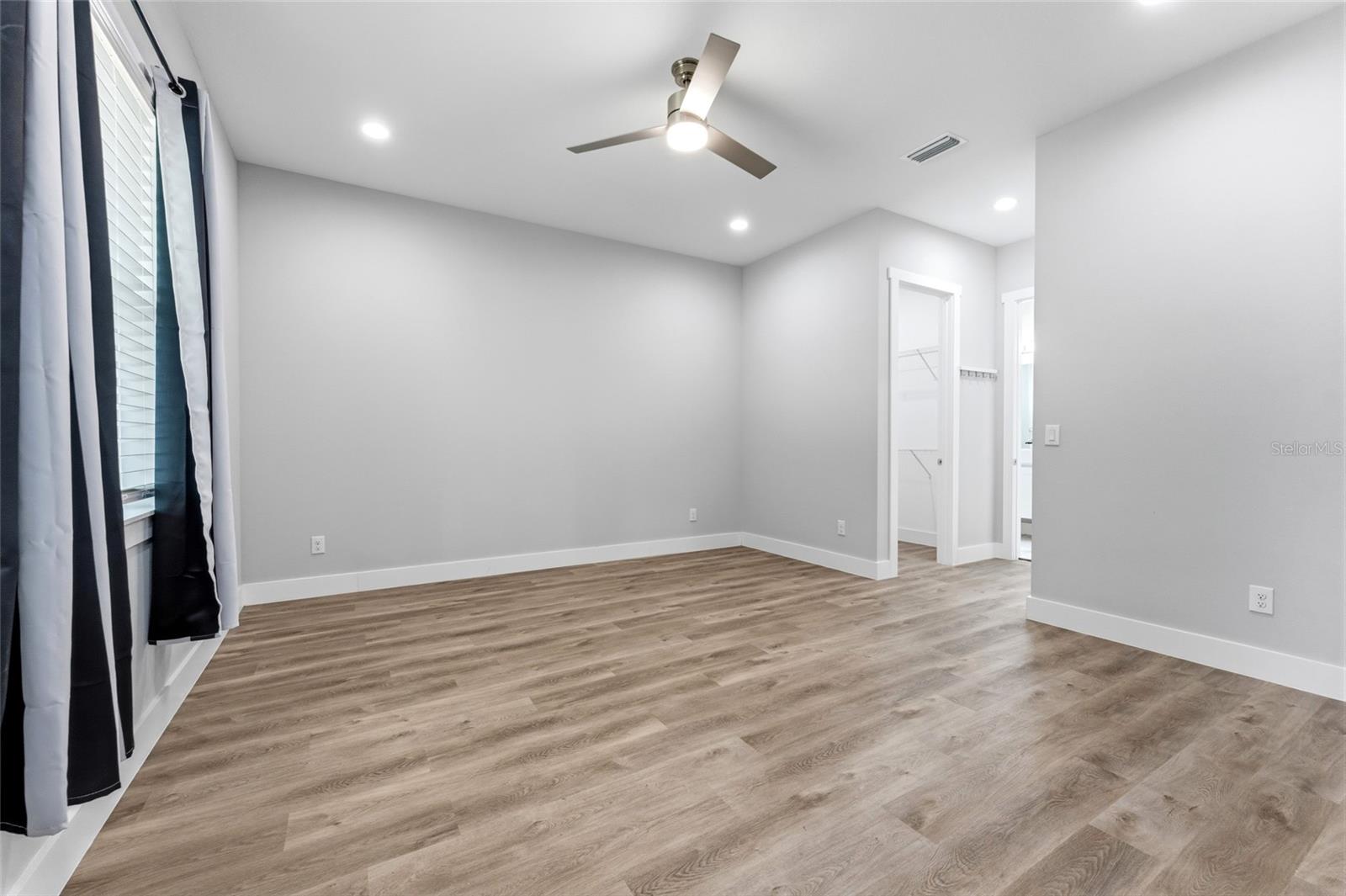 WILSKY ESTATES - Residential