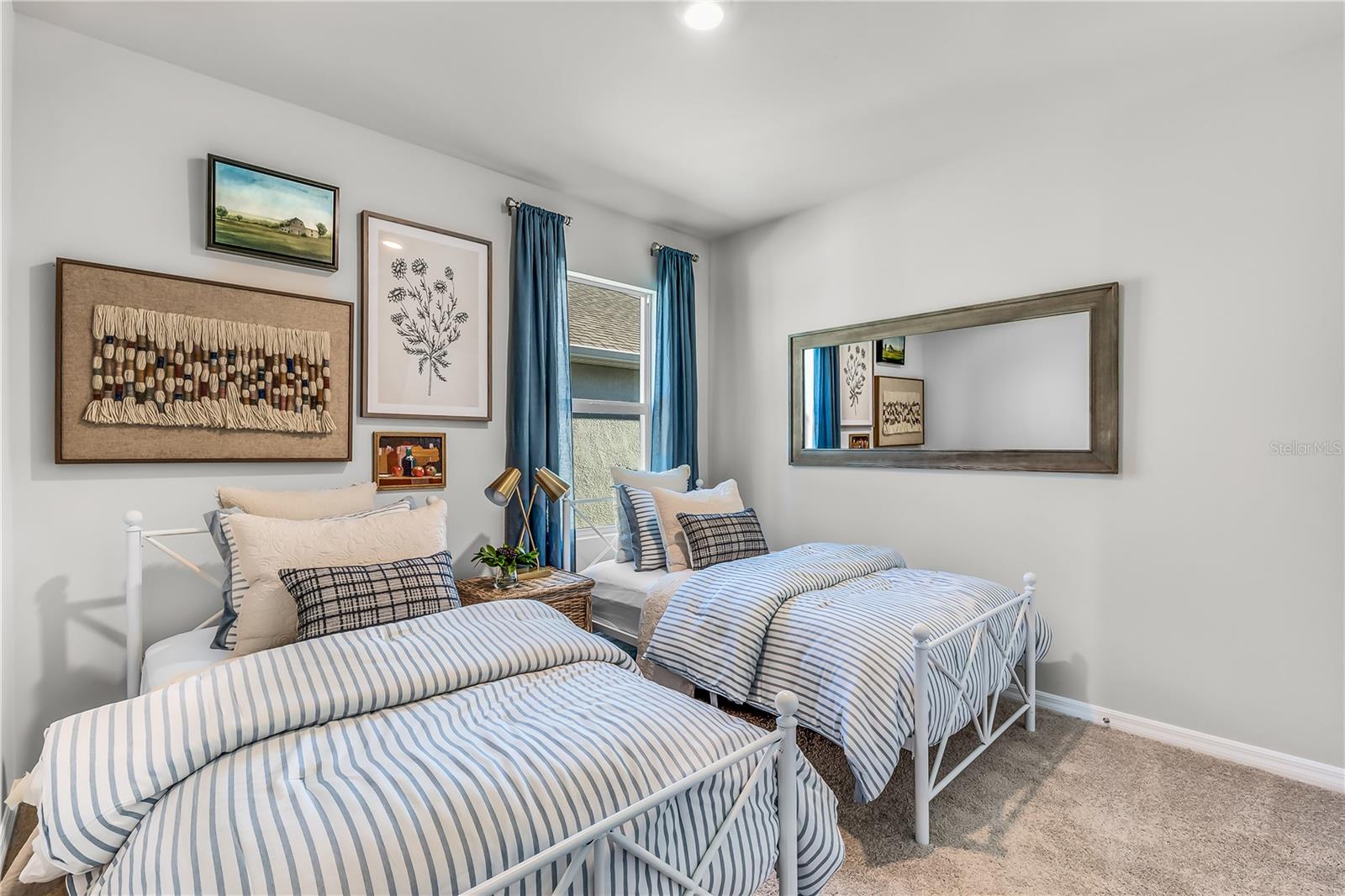 CENTRAL PARC - Residential