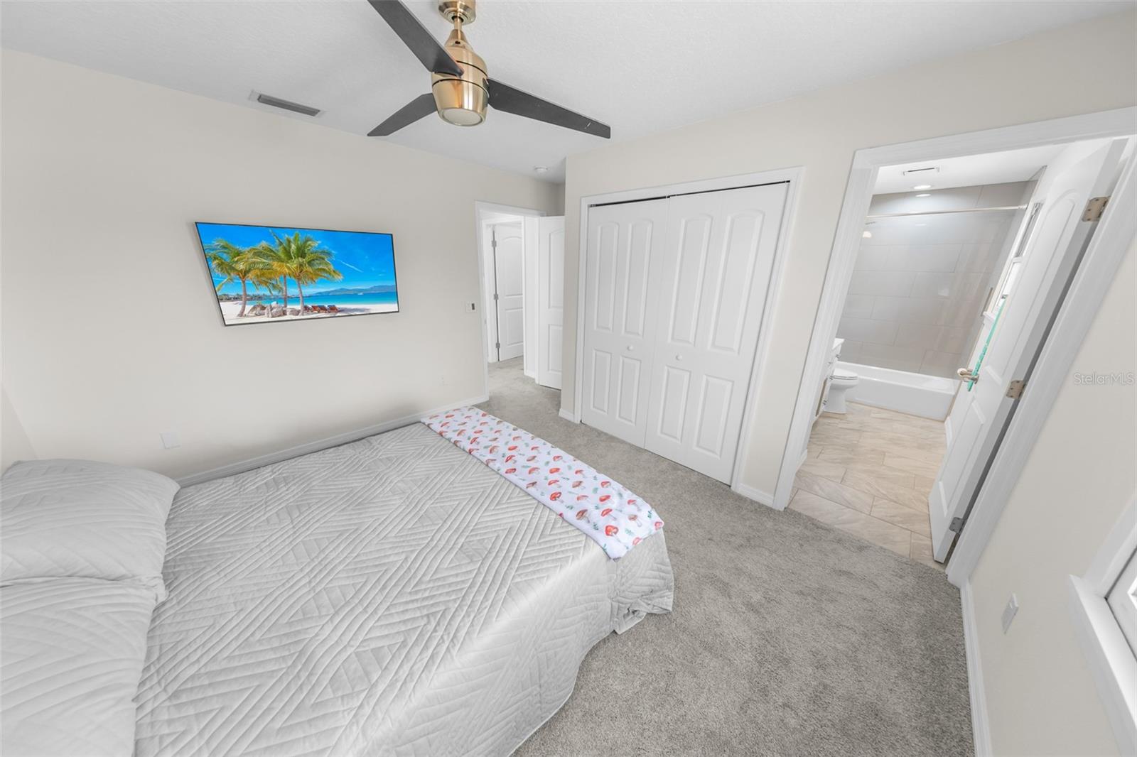 FLY IN SPRUCE CREEK INC UNIT 01 - Residential