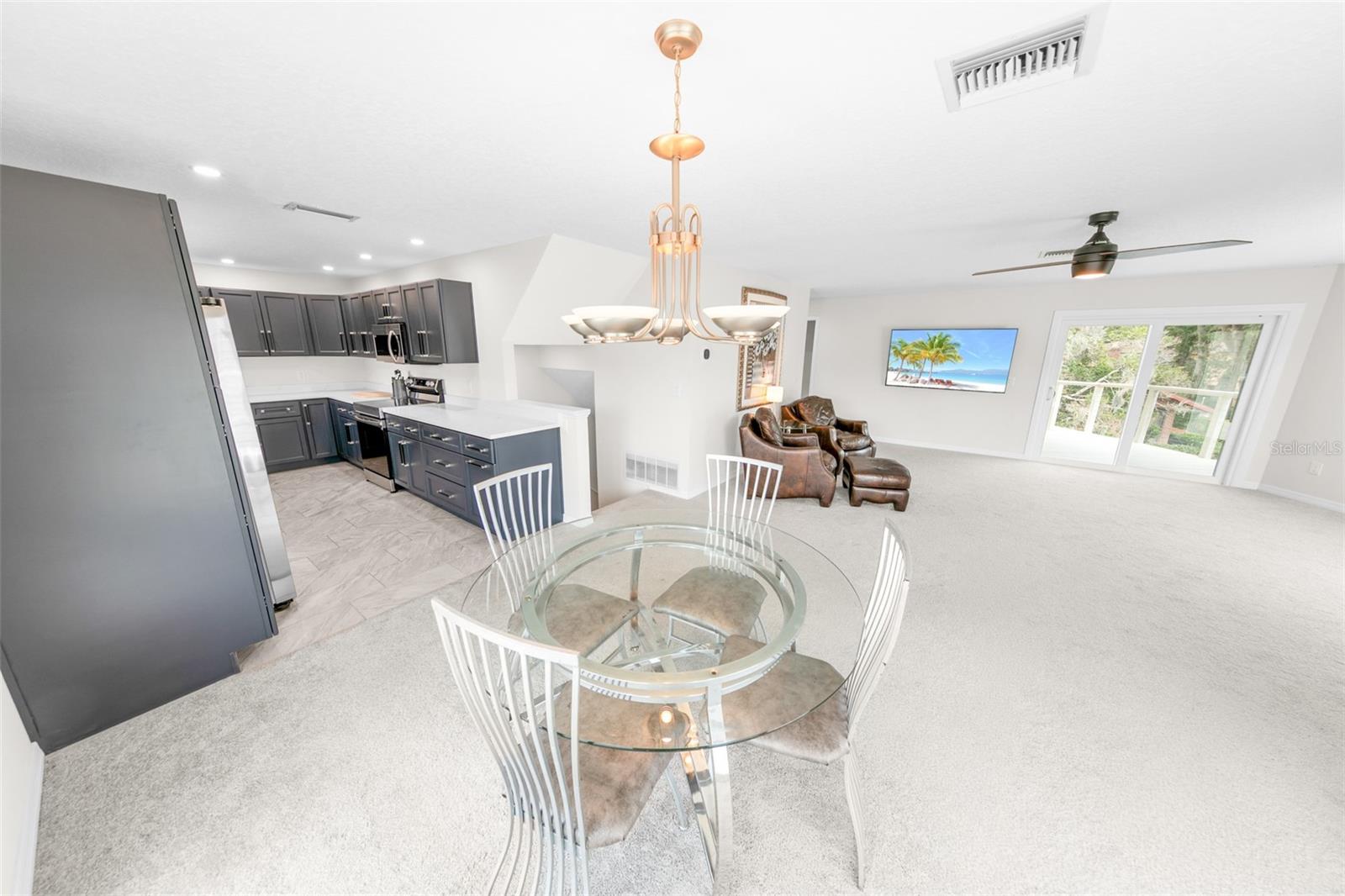 FLY IN SPRUCE CREEK INC UNIT 01 - Residential