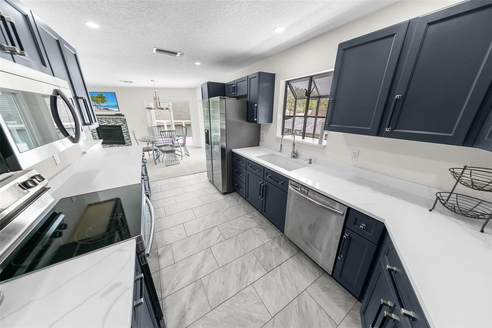 FLY IN SPRUCE CREEK INC UNIT 01 - Residential