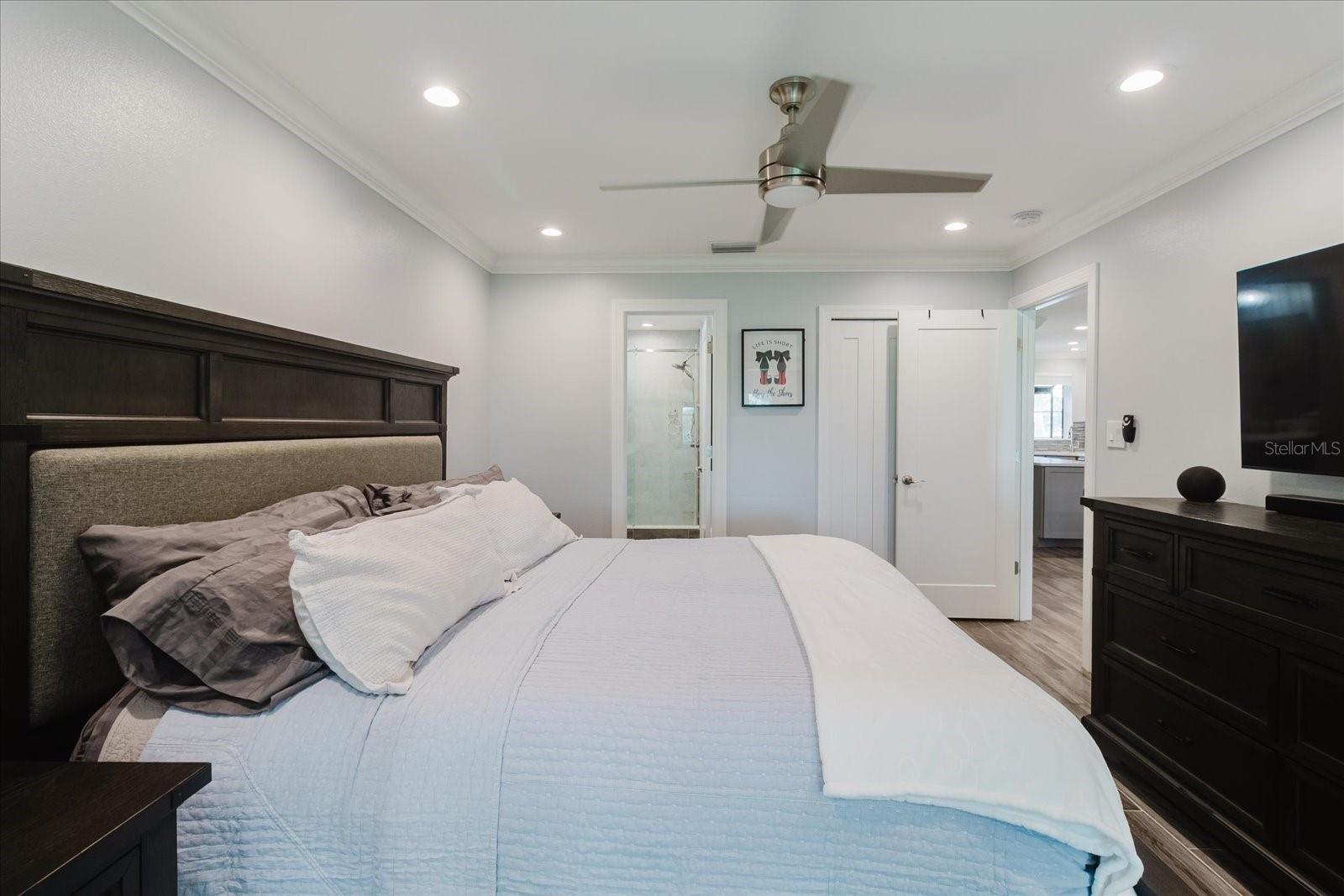 CLUB AT FEATHER SOUND THE CONDO - Residential