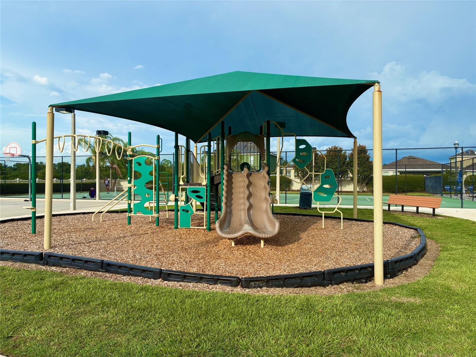 82P | CARRIAGE POINTE PHASE 1 - Residential