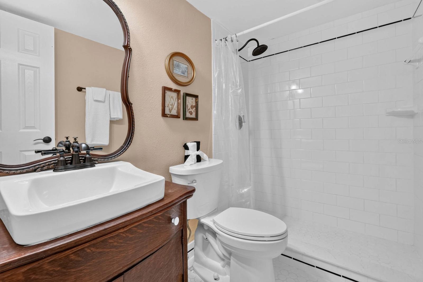 BEACON POINT CONDO - Residential