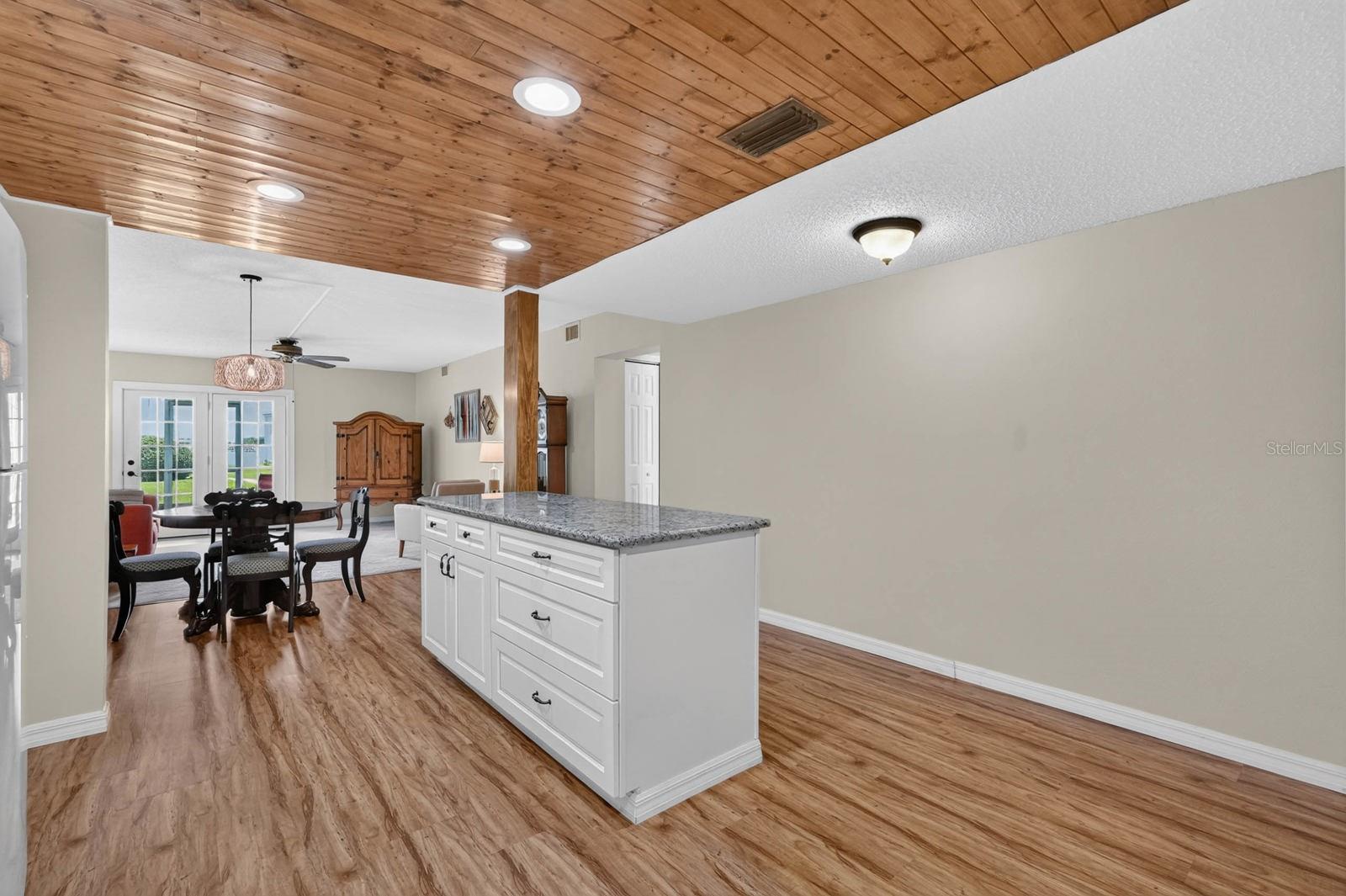 BEACON POINT CONDO - Residential