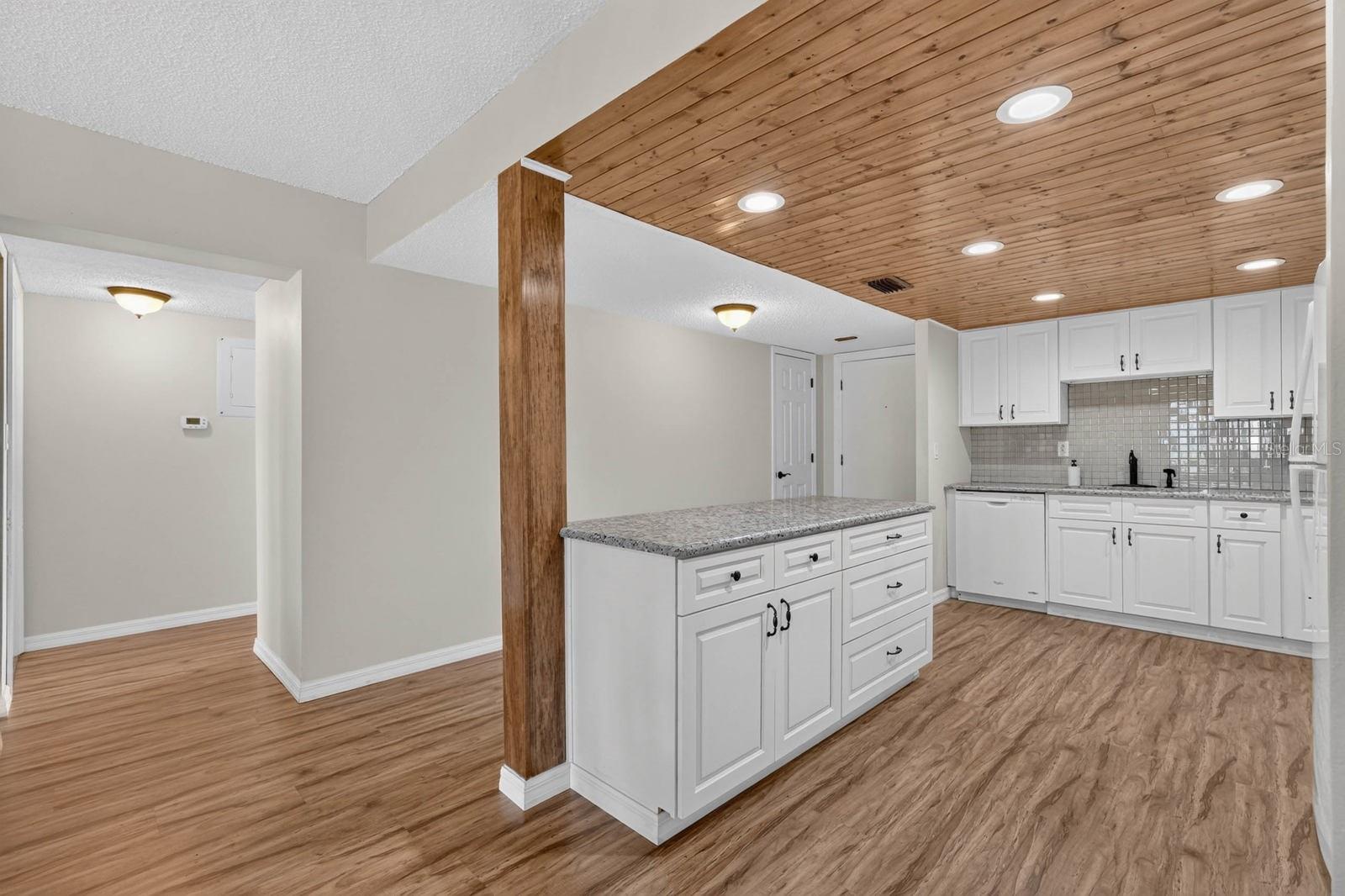 BEACON POINT CONDO - Residential
