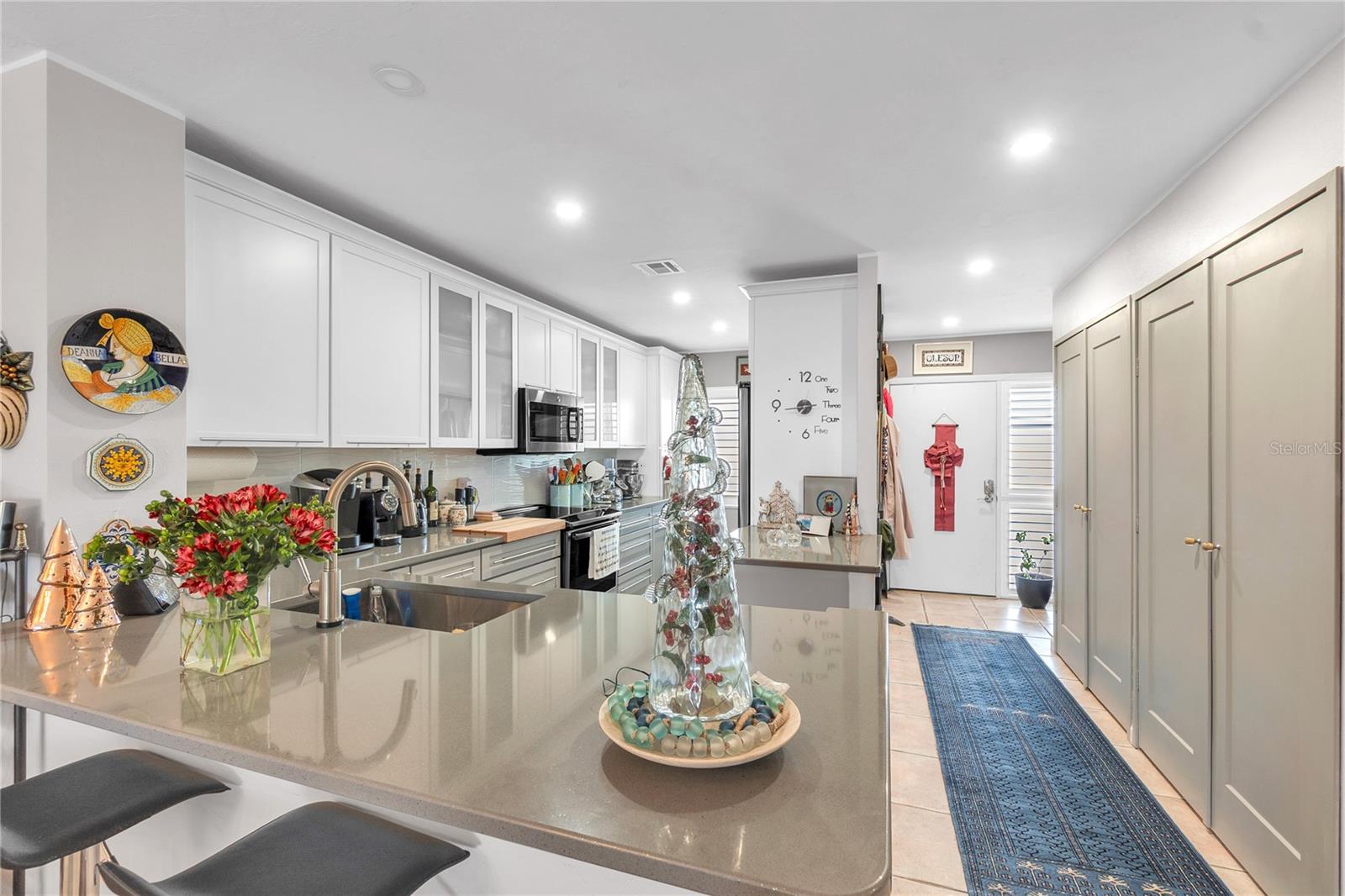 RIVER OAKS SEC B - Residential