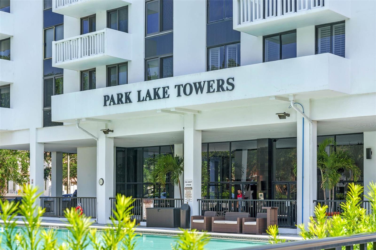 PARK LAKE TOWERS - Residential