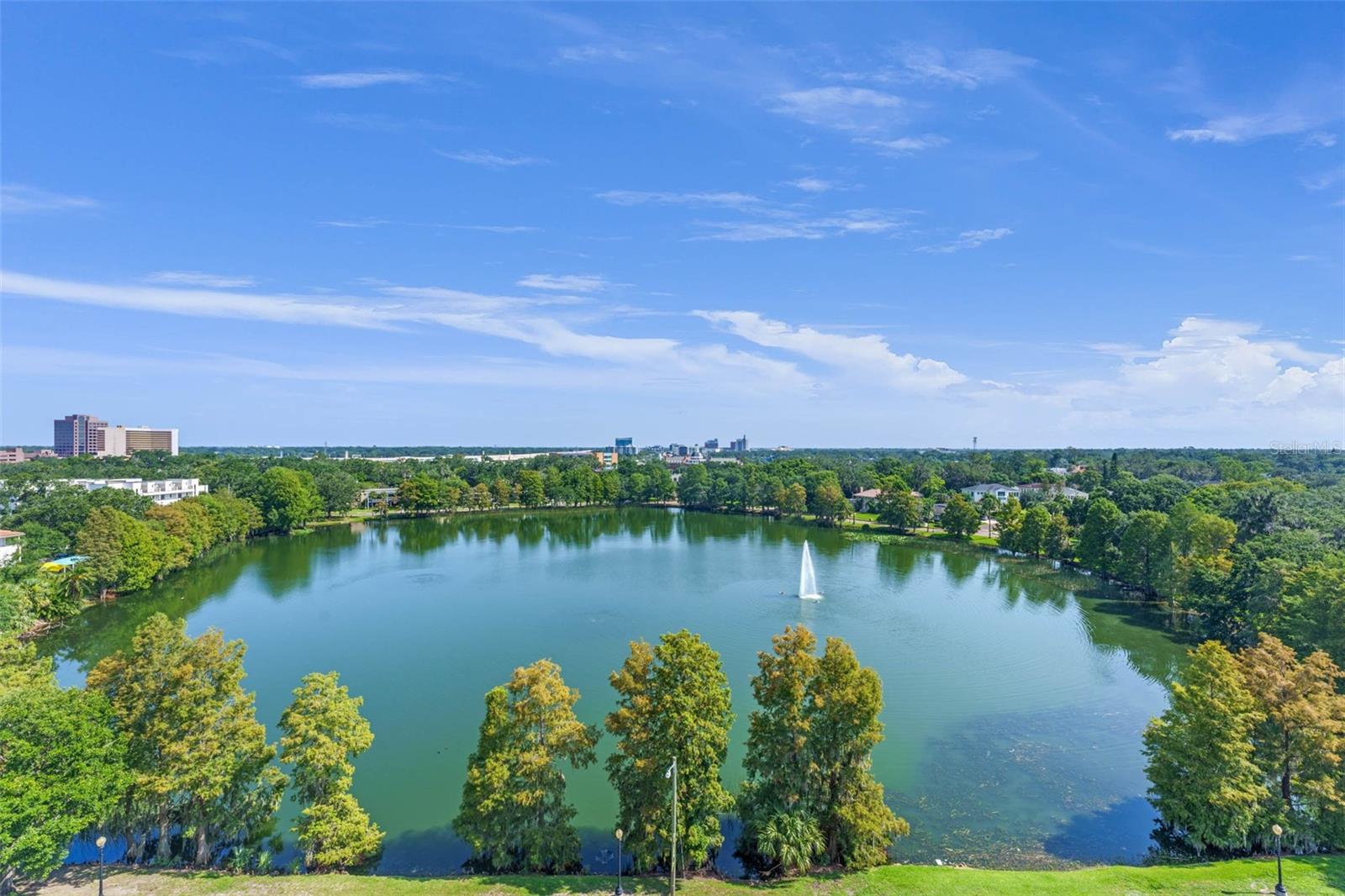 PARK LAKE TOWERS - Residential