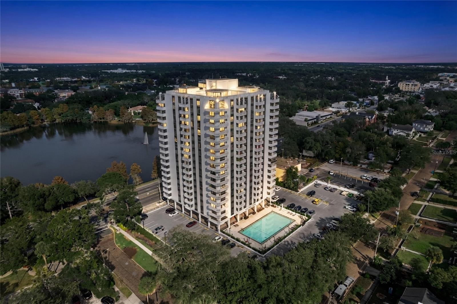 PARK LAKE TOWERS - Residential