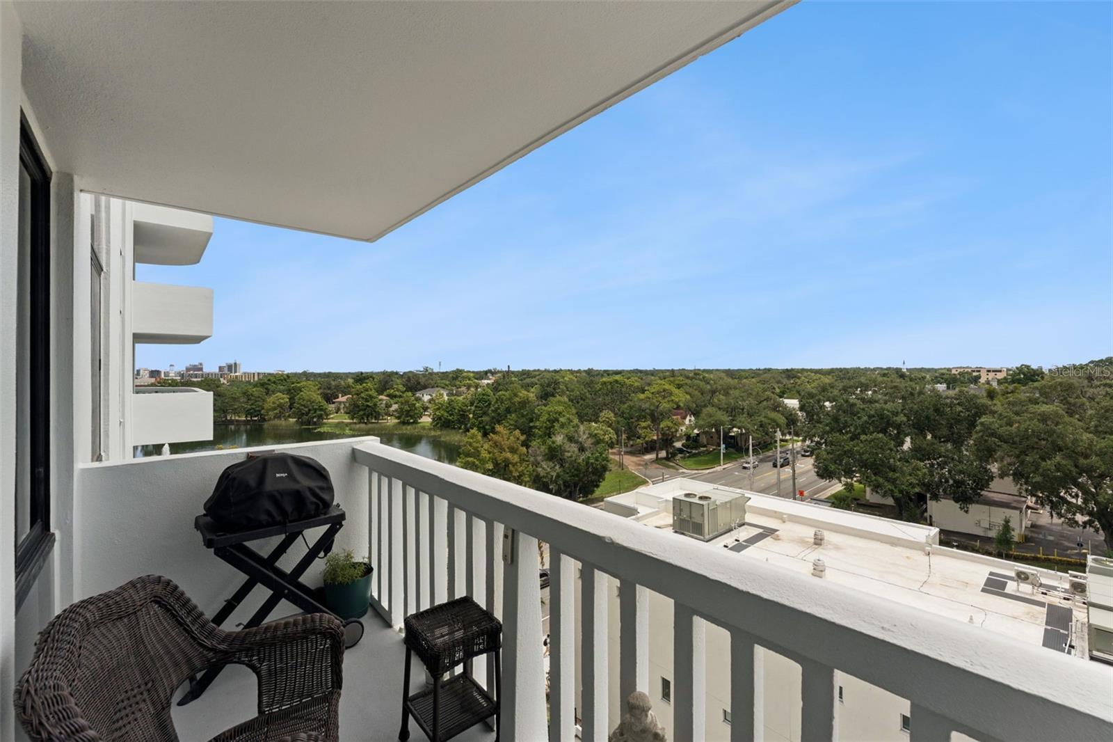 PARK LAKE TOWERS - Residential