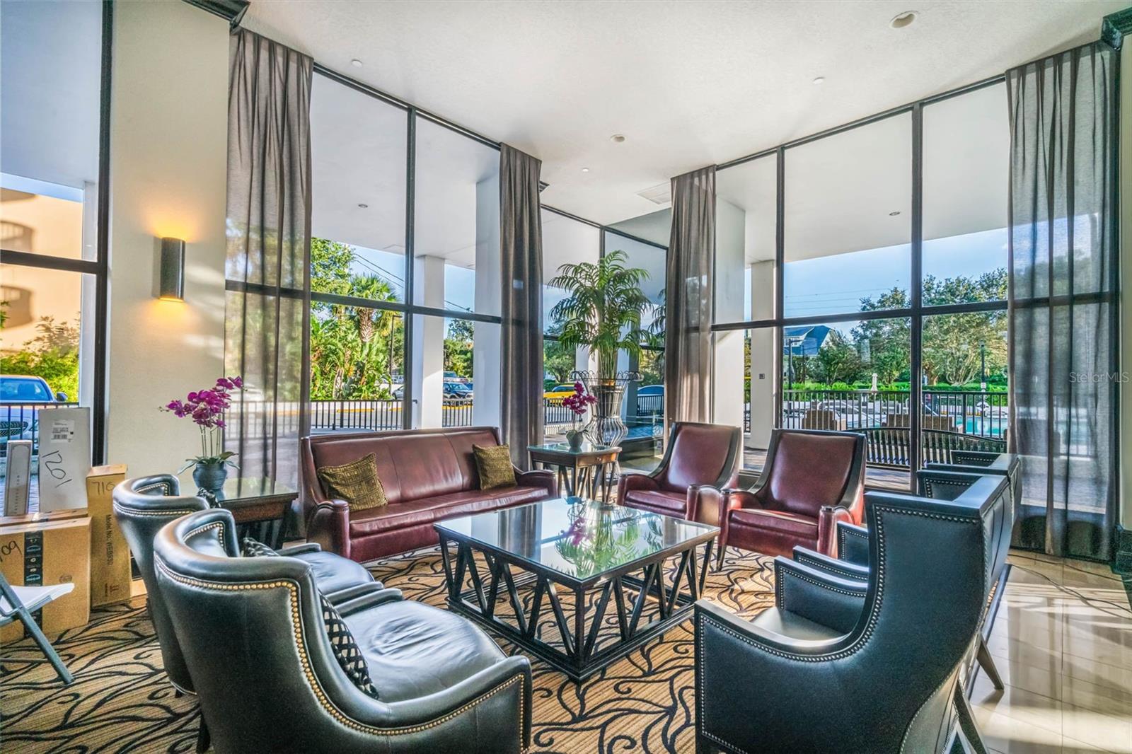 PARK LAKE TOWERS - Residential
