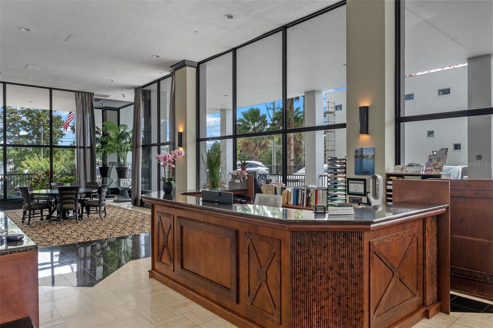 PARK LAKE TOWERS - Residential