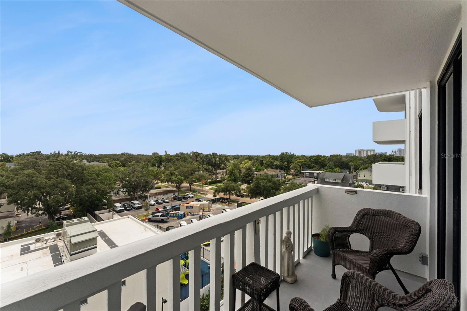 PARK LAKE TOWERS - Residential
