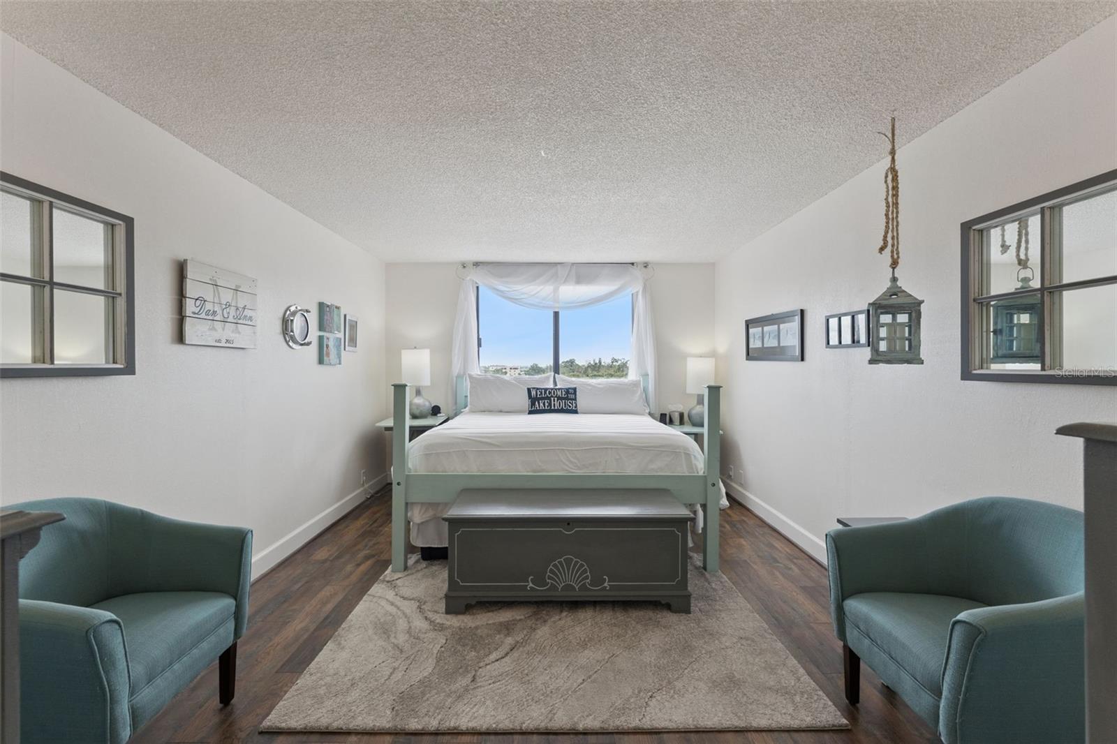 PARK LAKE TOWERS - Residential