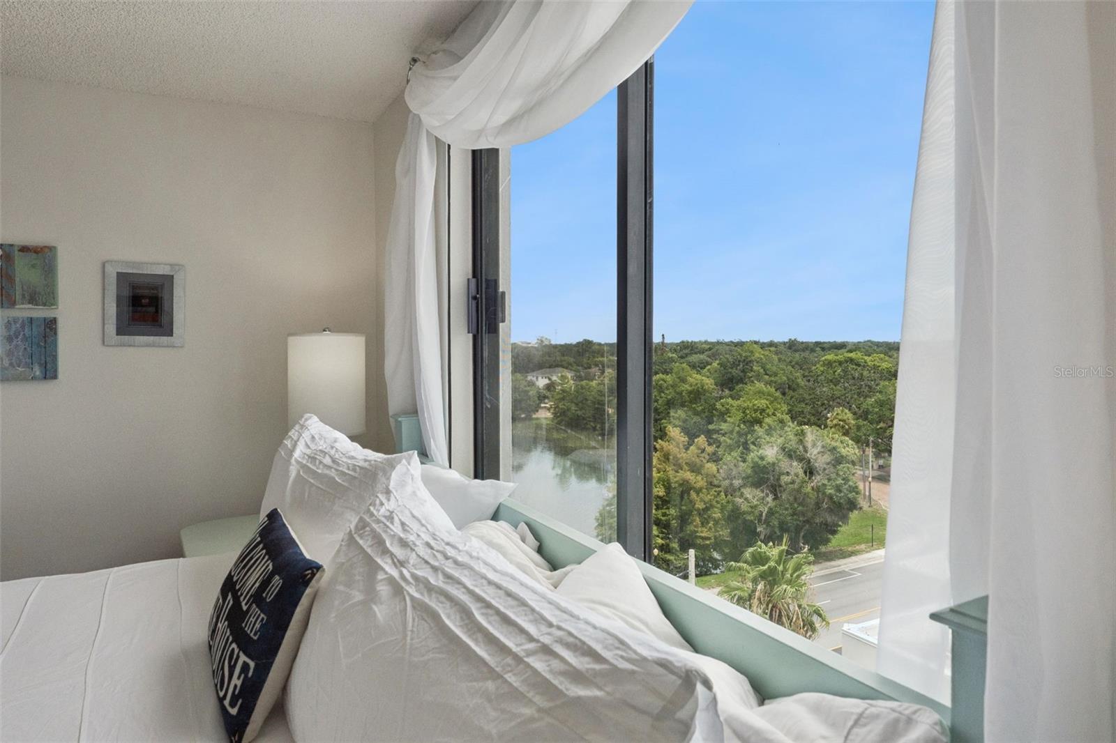PARK LAKE TOWERS - Residential