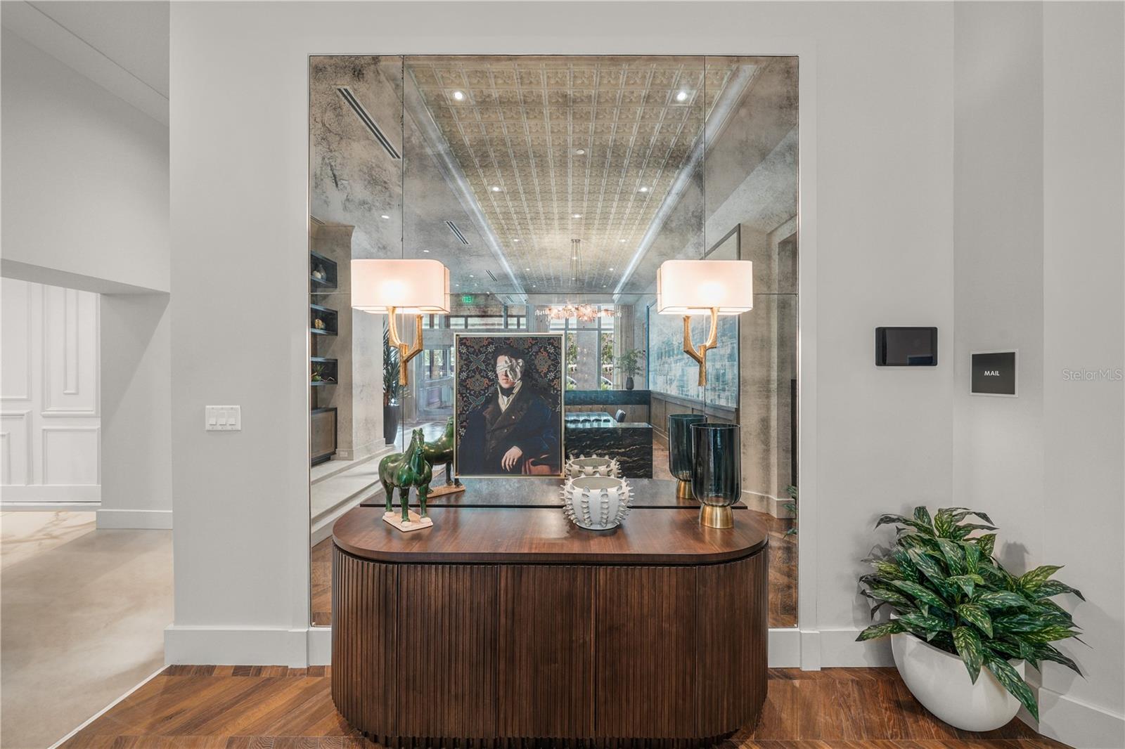 ALTURA BAYSHORE - Residential