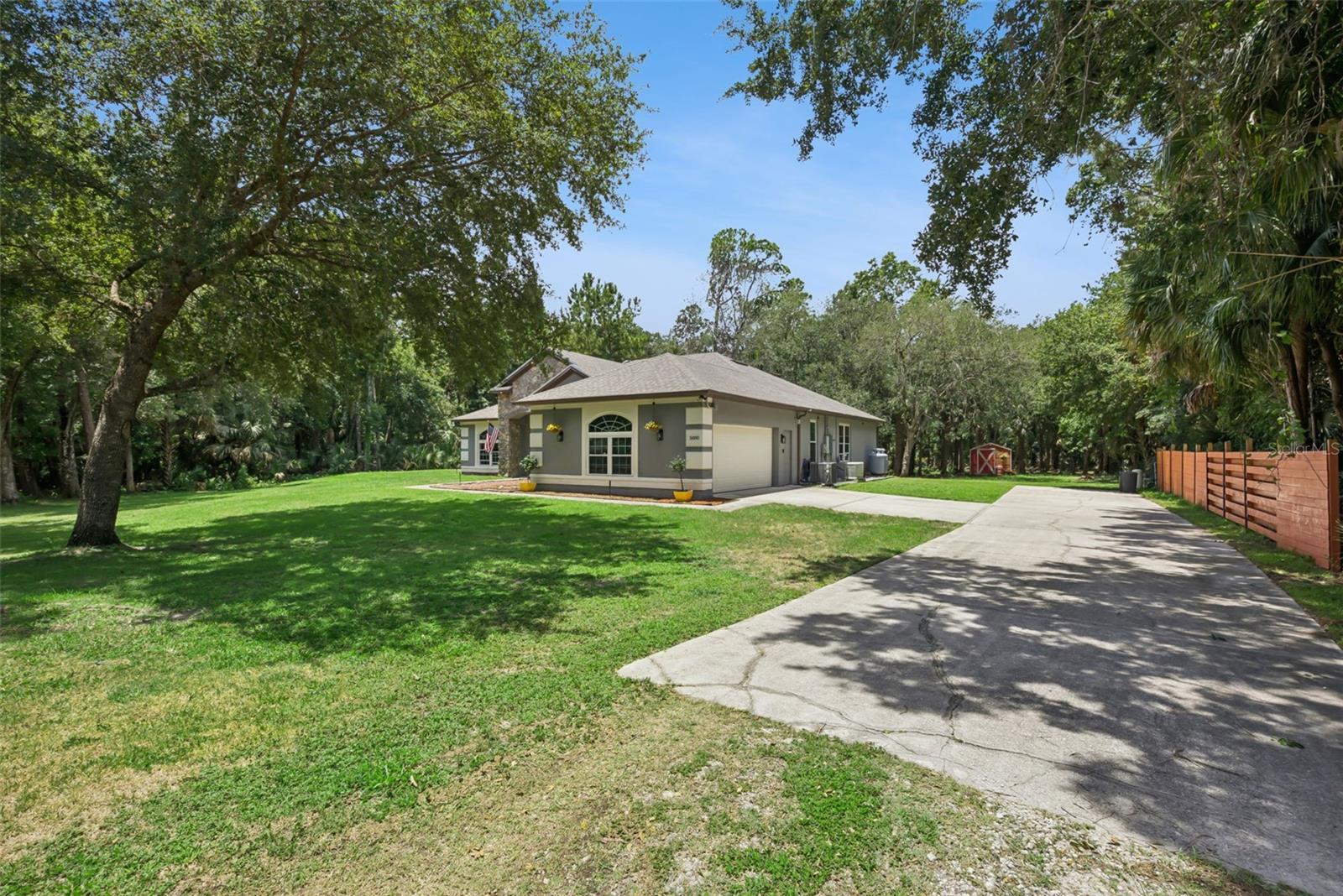 EUREKA HAMMOCK - Residential
