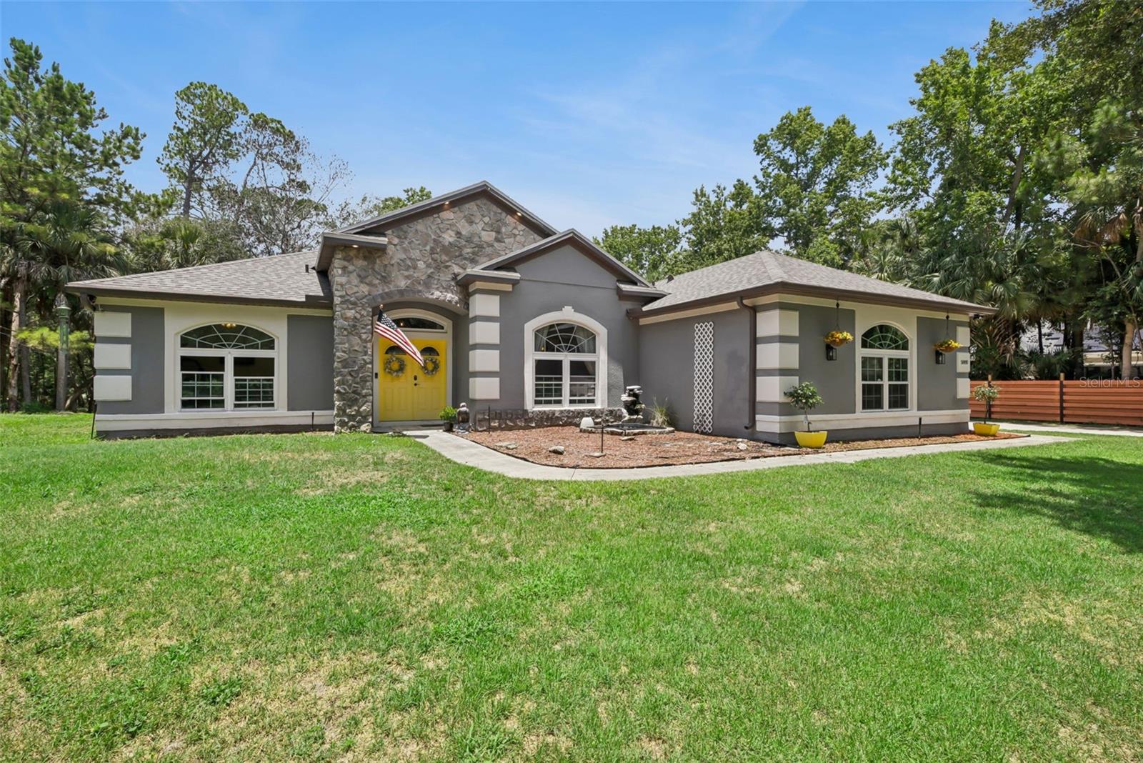 EUREKA HAMMOCK - Residential