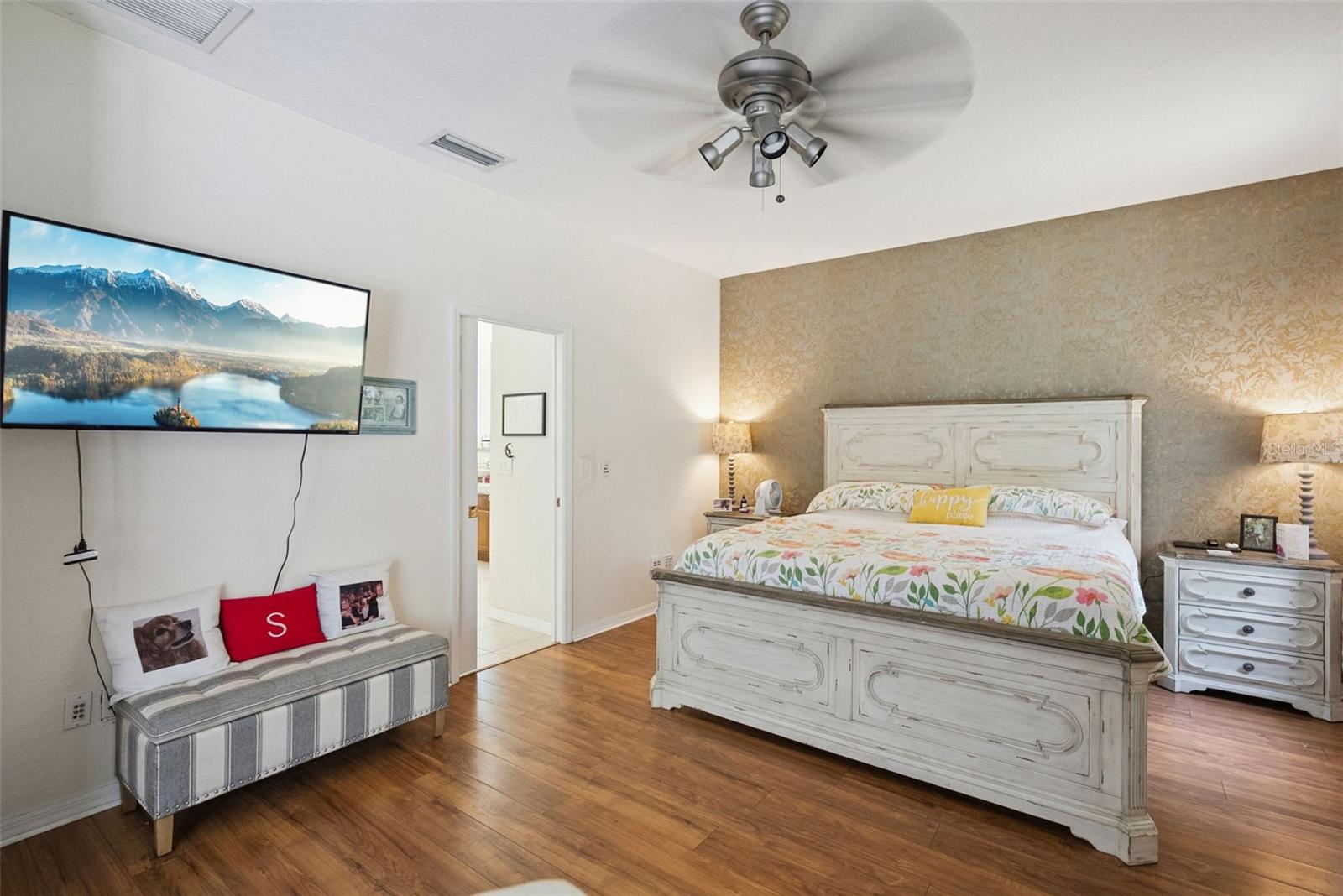 EUREKA HAMMOCK - Residential