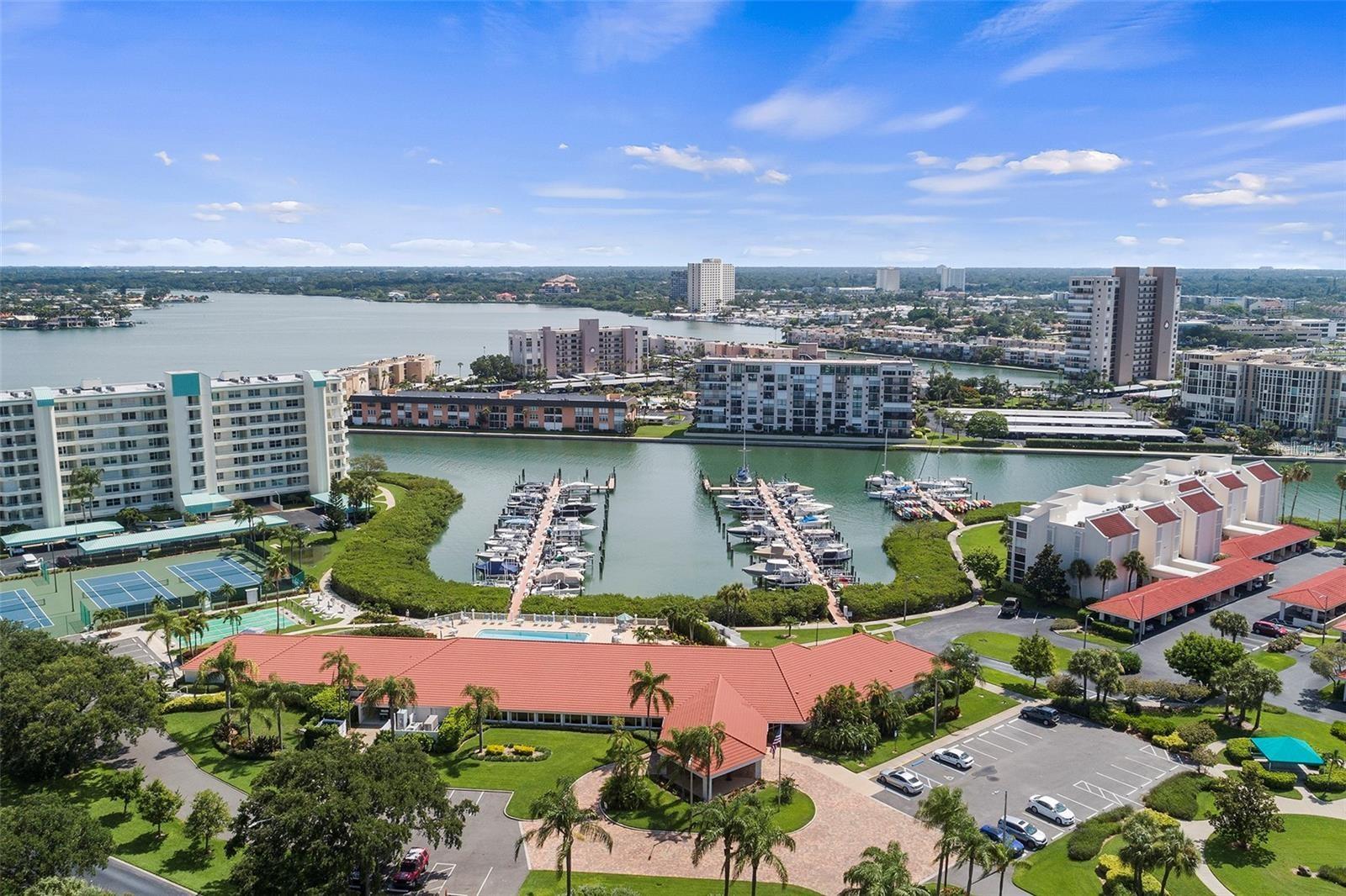 HARBOURSIDE CONDO - Residential