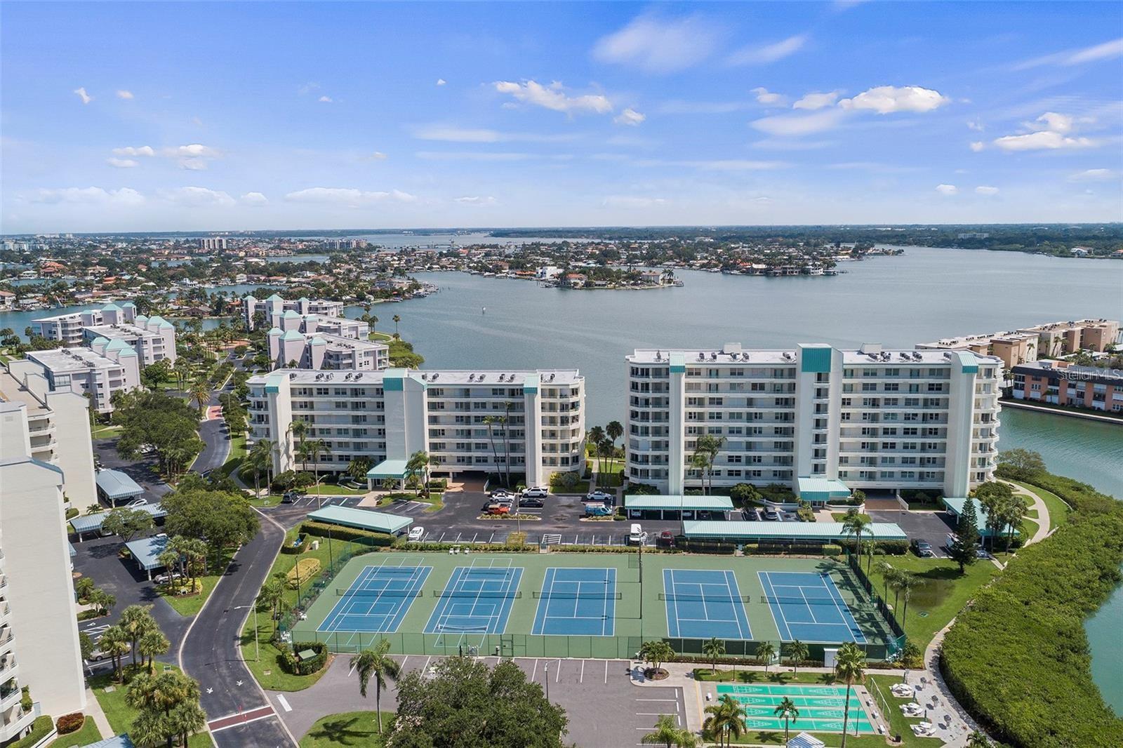 HARBOURSIDE CONDO - Residential