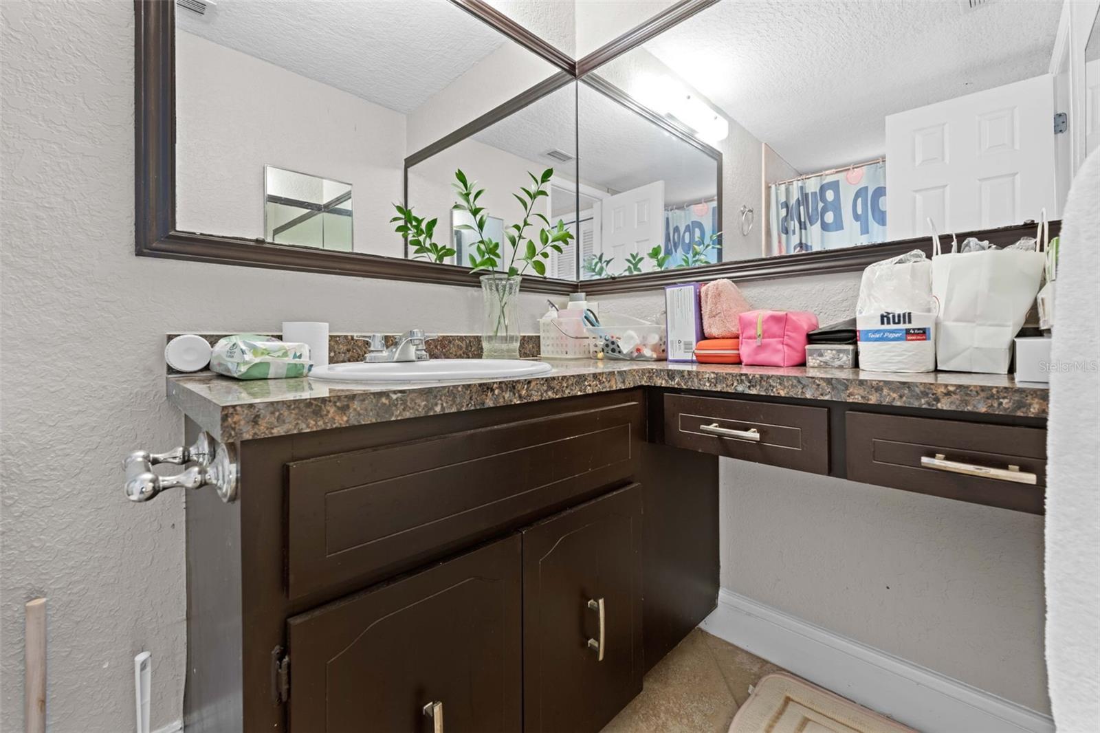 REGENCY PARK - Residential