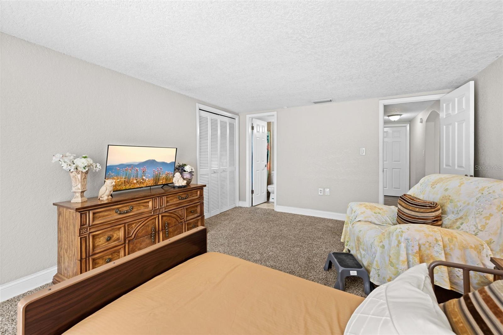 REGENCY PARK - Residential