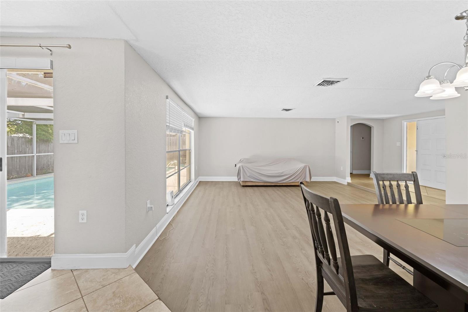 REGENCY PARK - Residential