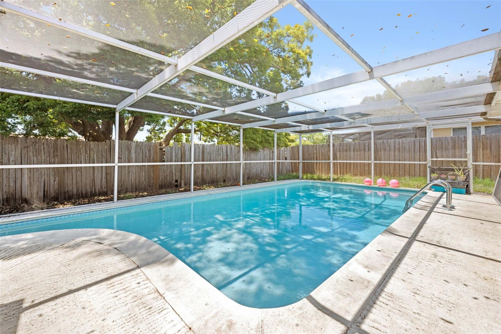 REGENCY PARK - Residential