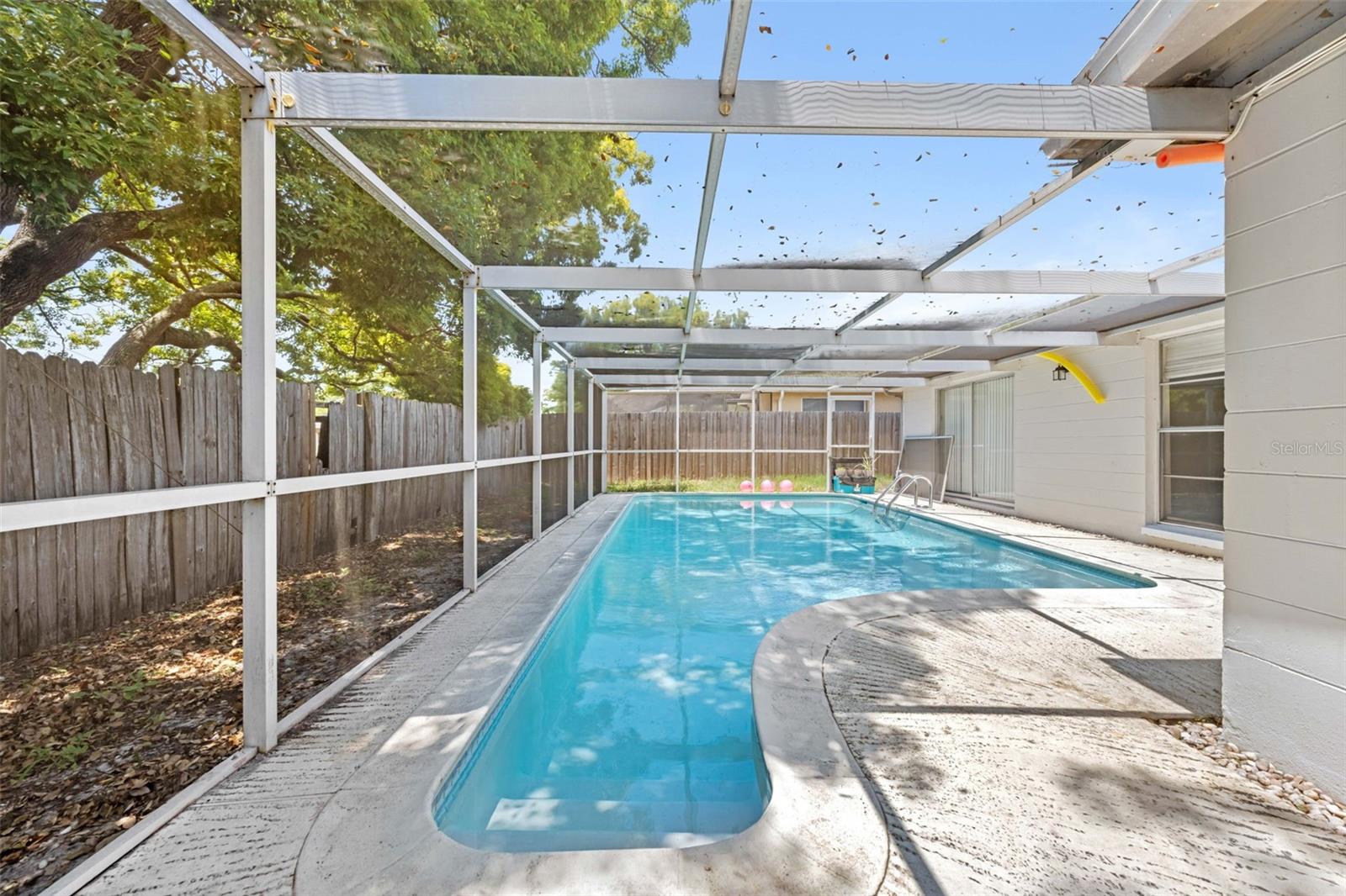 REGENCY PARK - Residential